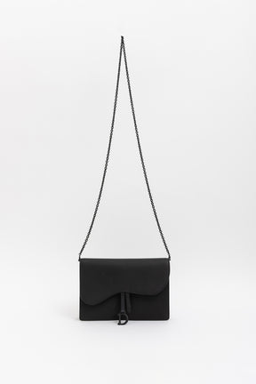 Ultramatte Saddle Wallet on Chain