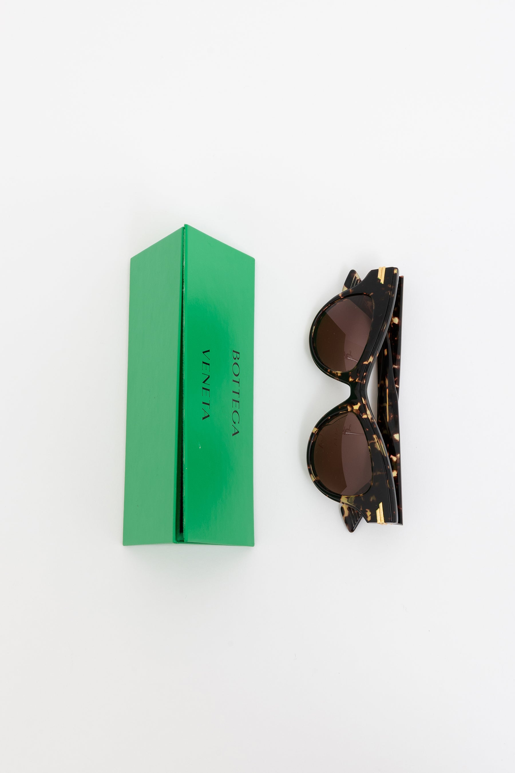 Cat Eye Frame Sunglasses