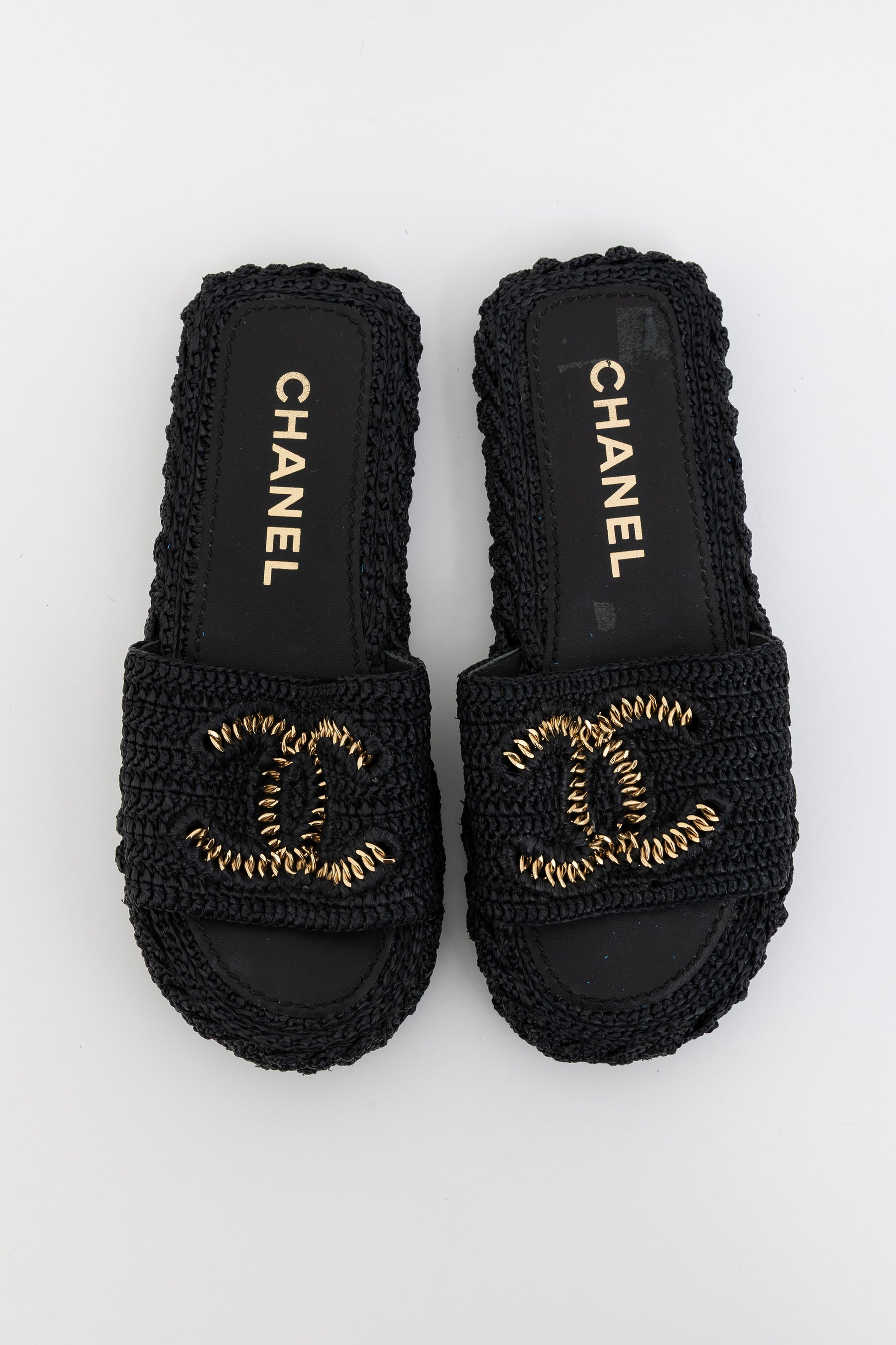 Gold Chain CC Logo Slides