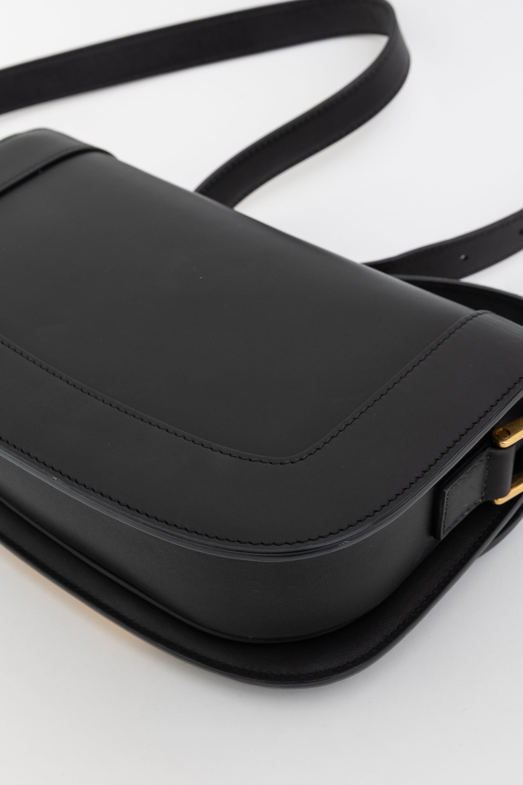 Supervee Leather Shoulder Bag