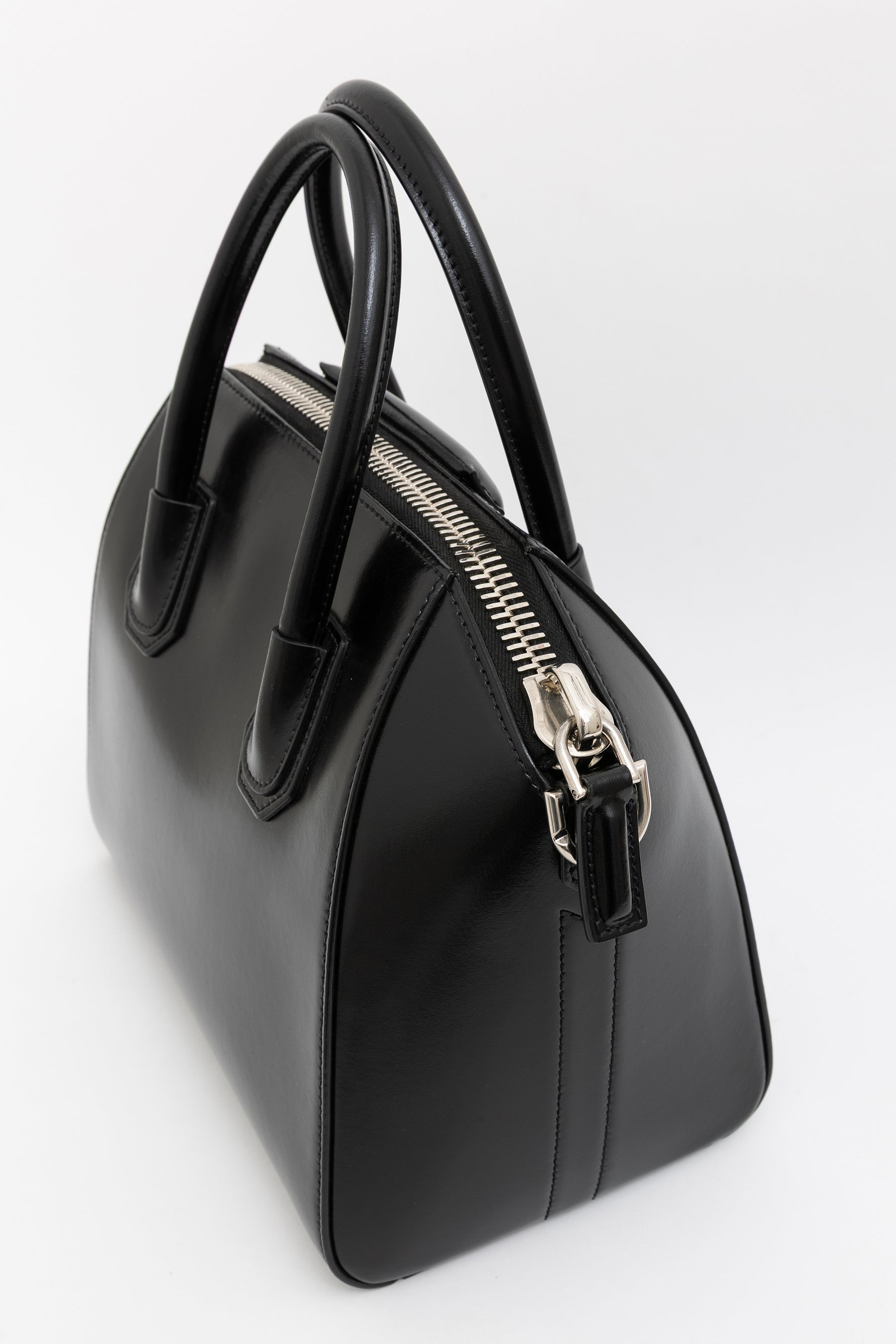 Small Antigona Bag