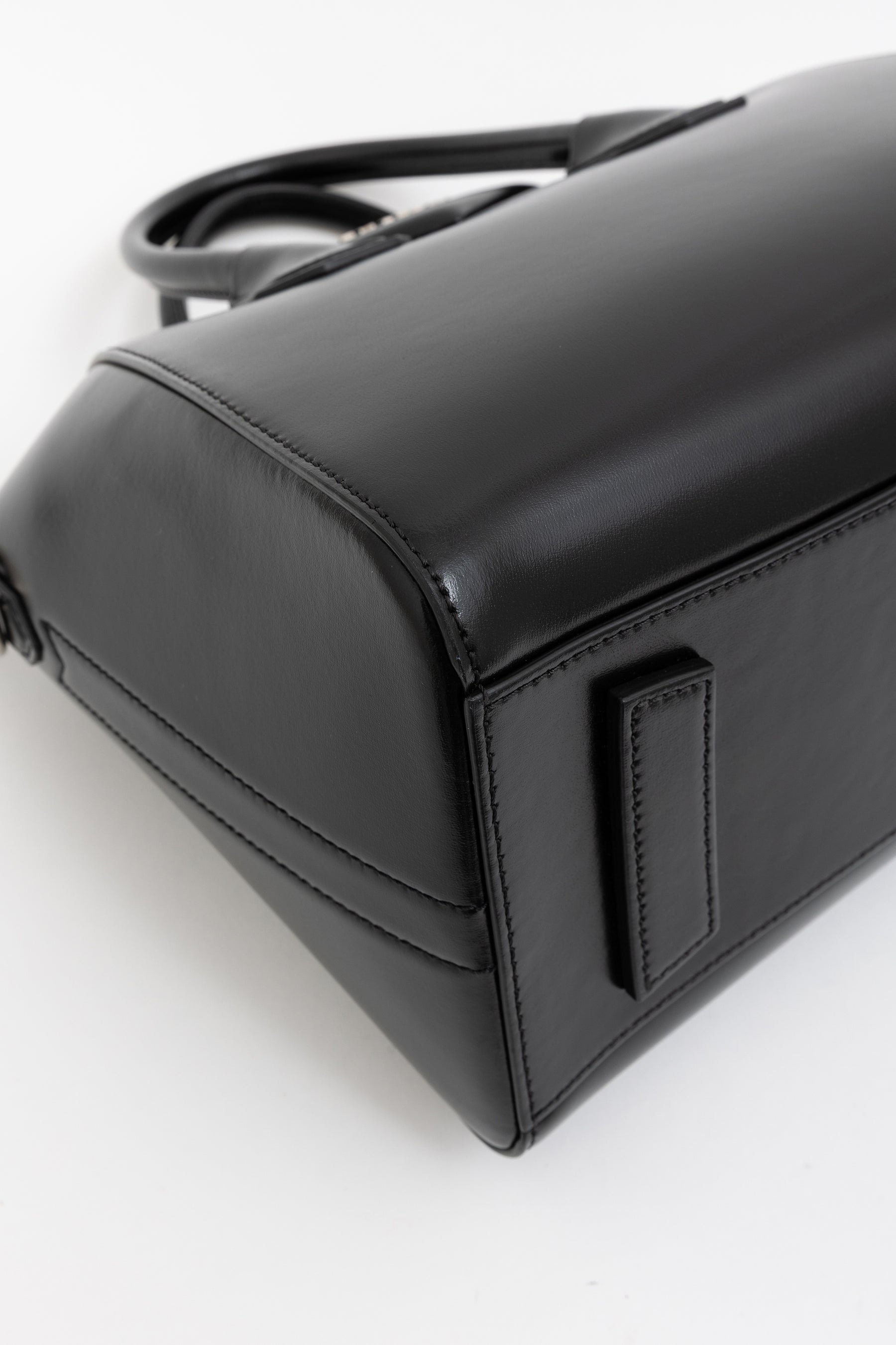 Small Antigona Bag