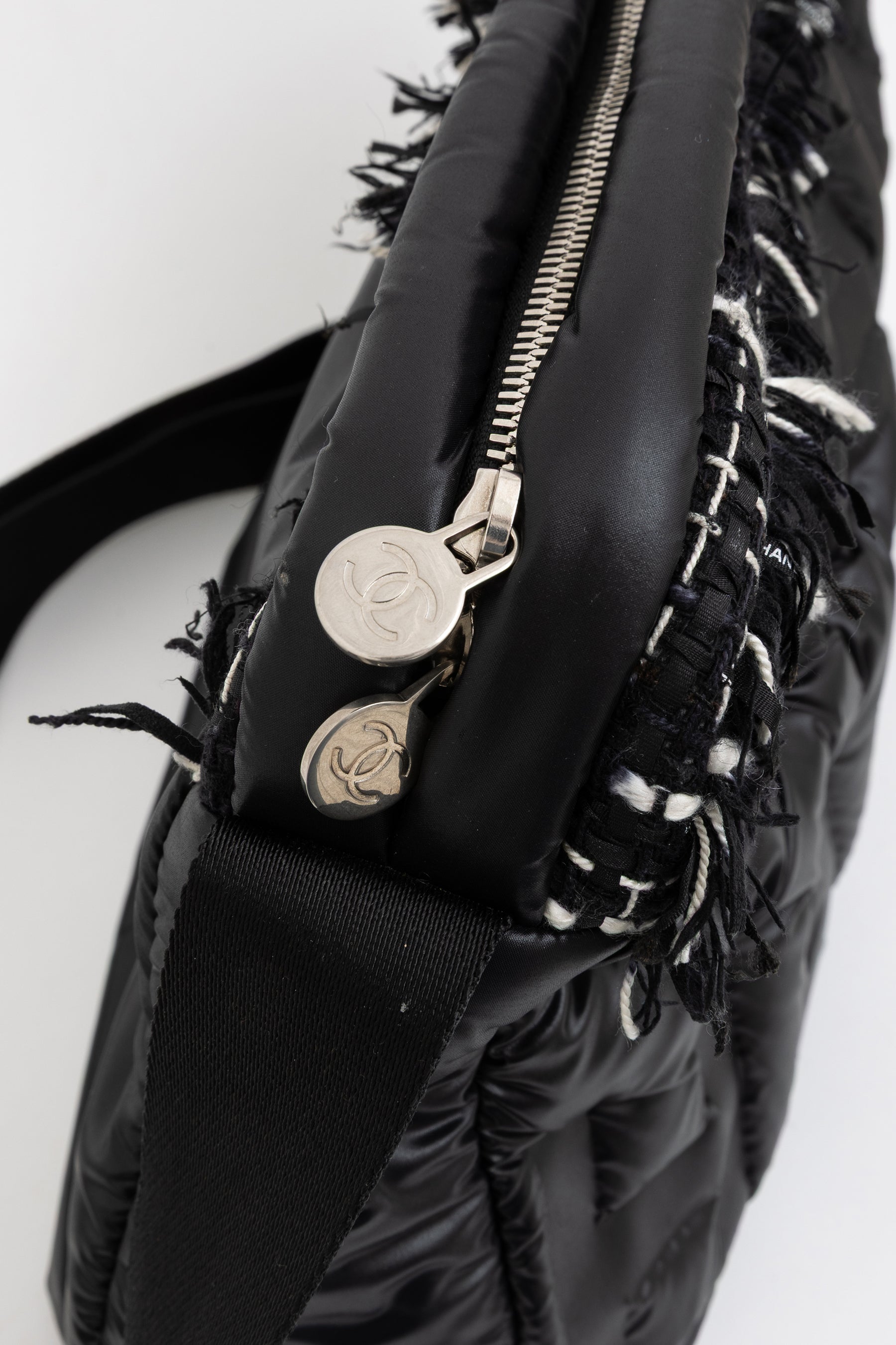 Doudoune Cross-Body Bag