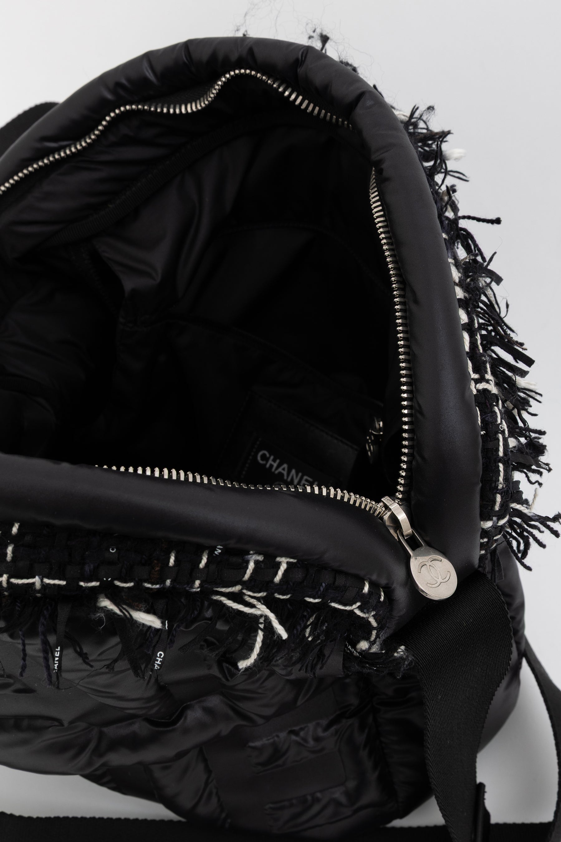 Doudoune Cross-Body Bag