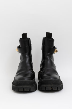 Logo-Strap Chelsea Boots