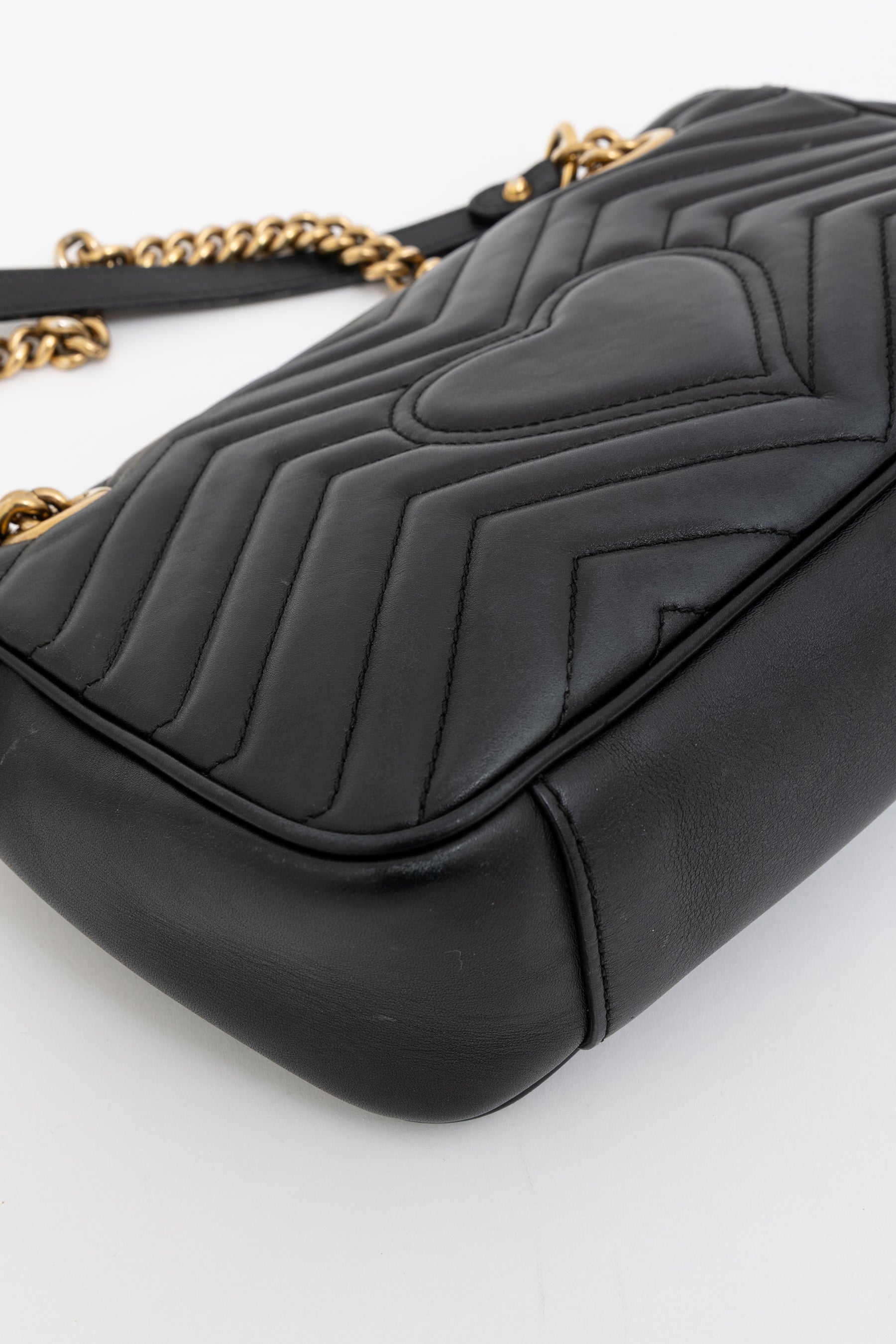GG Marmont Small Shoulder Bag