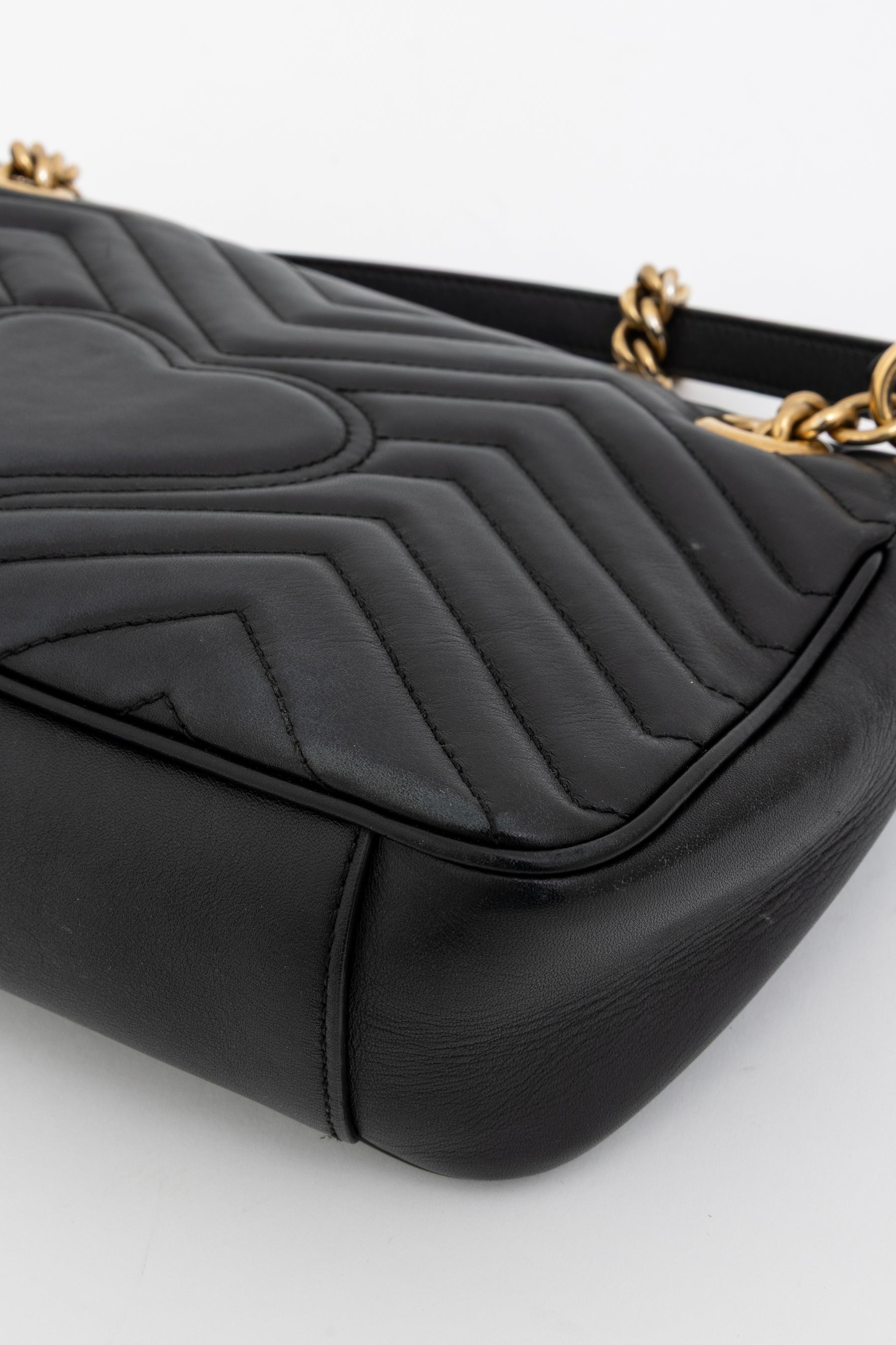 GG Marmont Small Shoulder Bag