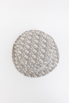 Oblique Small Brim Bucket Hat