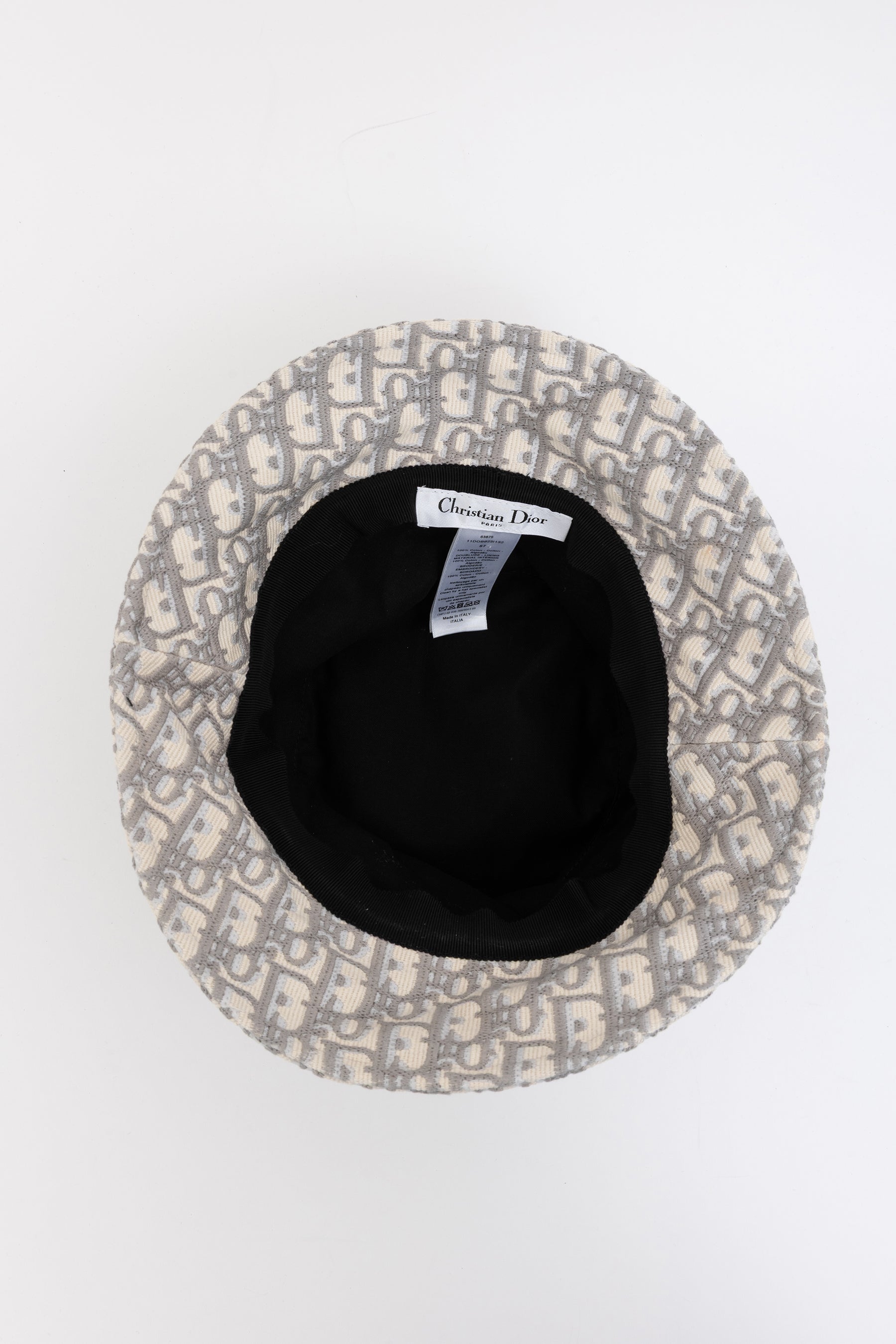 Oblique Small Brim Bucket Hat