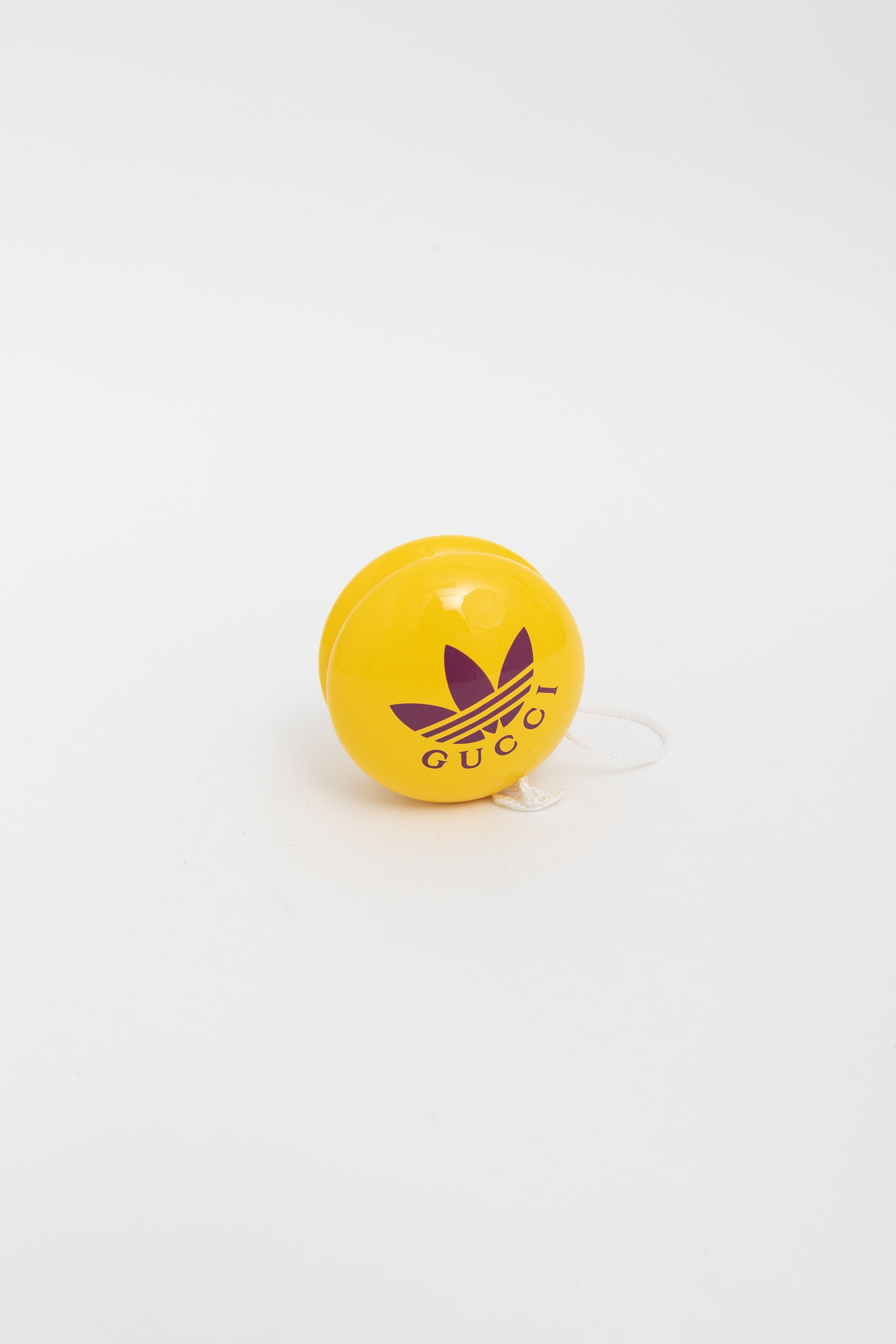 x Adidas Logo Yo-Yo