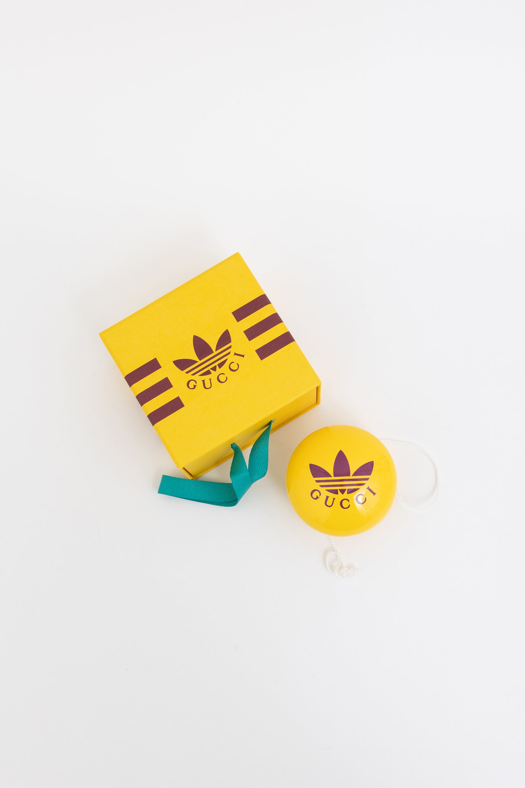 x Adidas Logo Yo-Yo