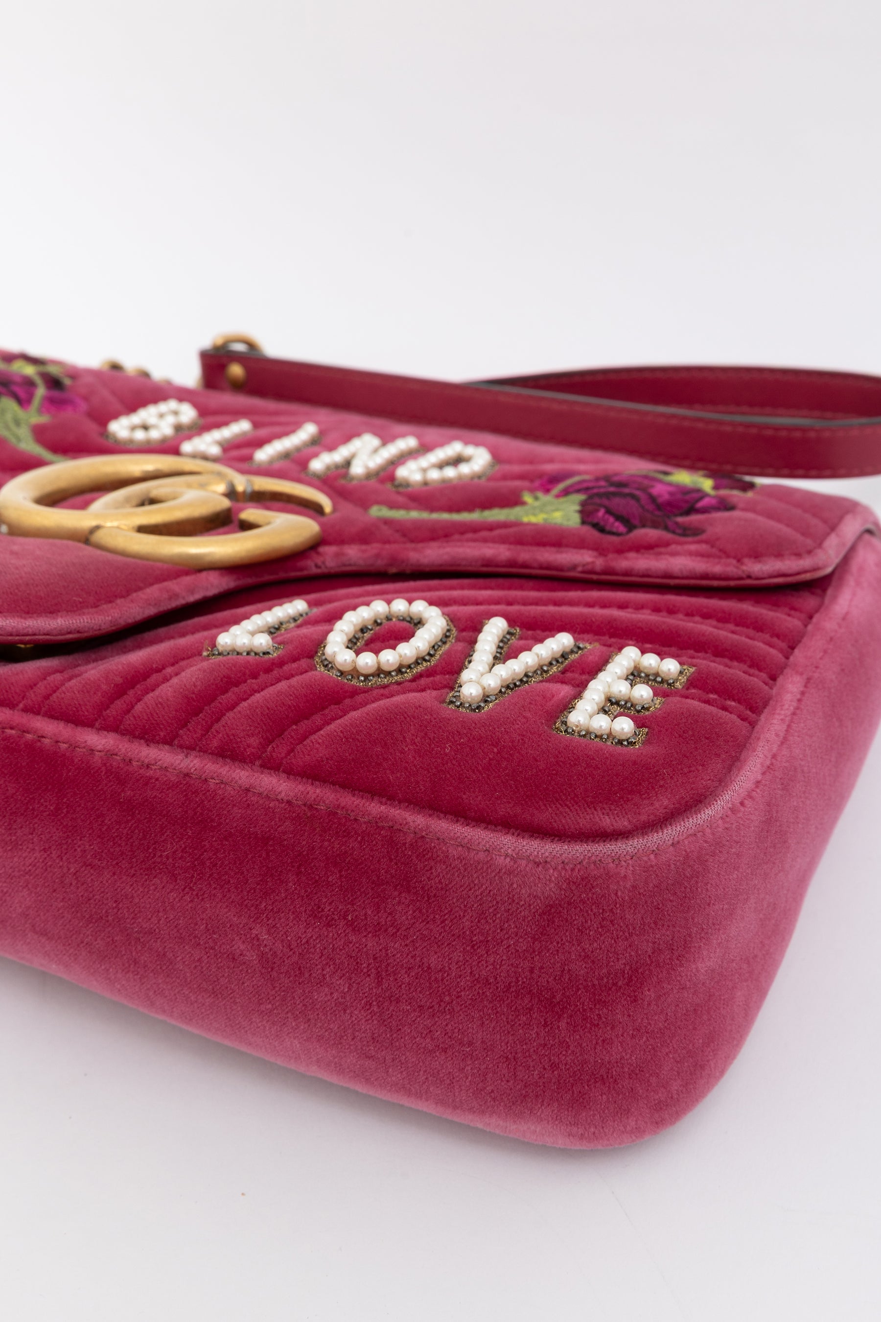 Blind for Love Embroidered Medium GG Marmont Shoulder Bag