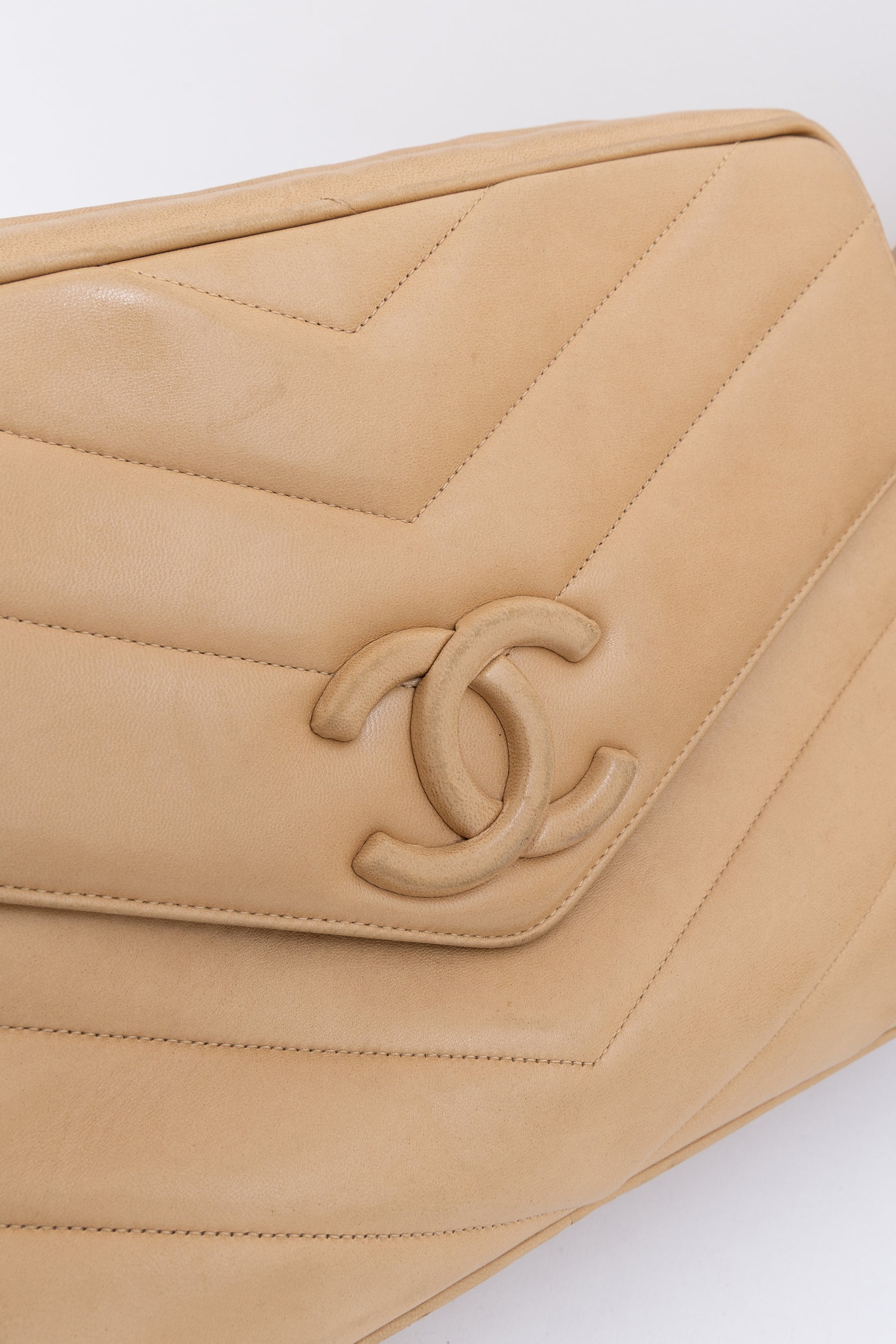 Logo Chevron Bag