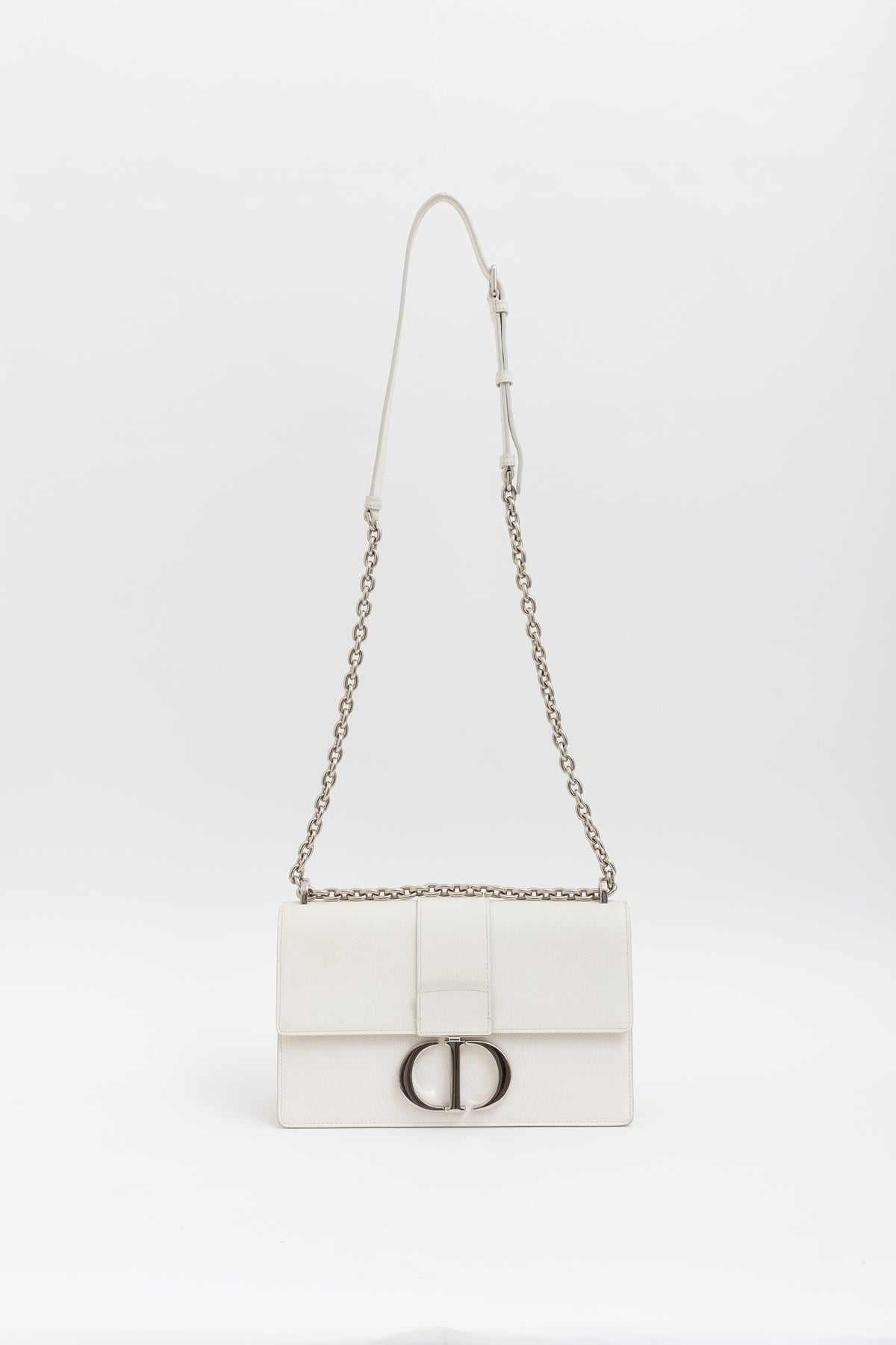 30 Montaigne Chain Flap Bag