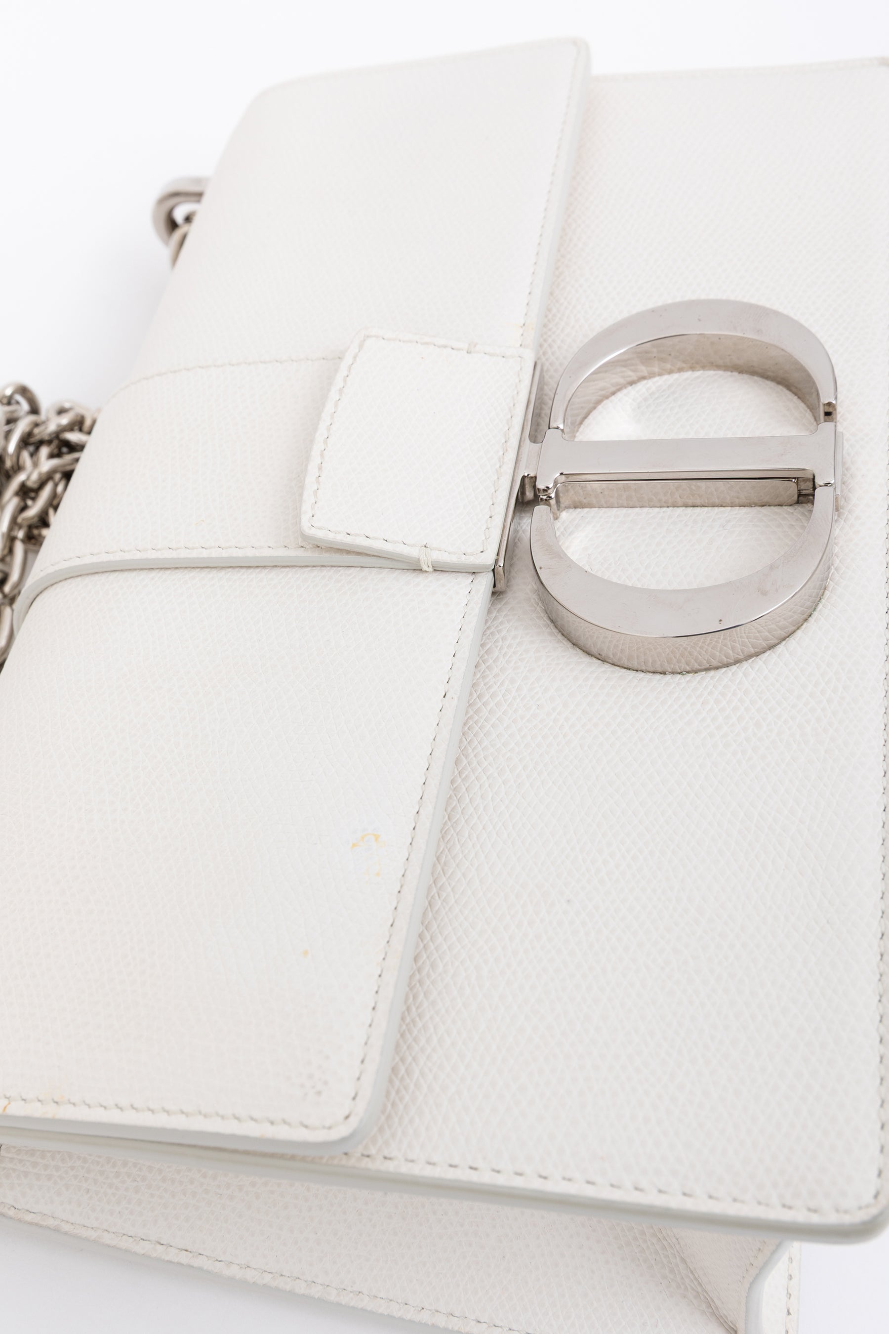 30 Montaigne Chain Flap Bag