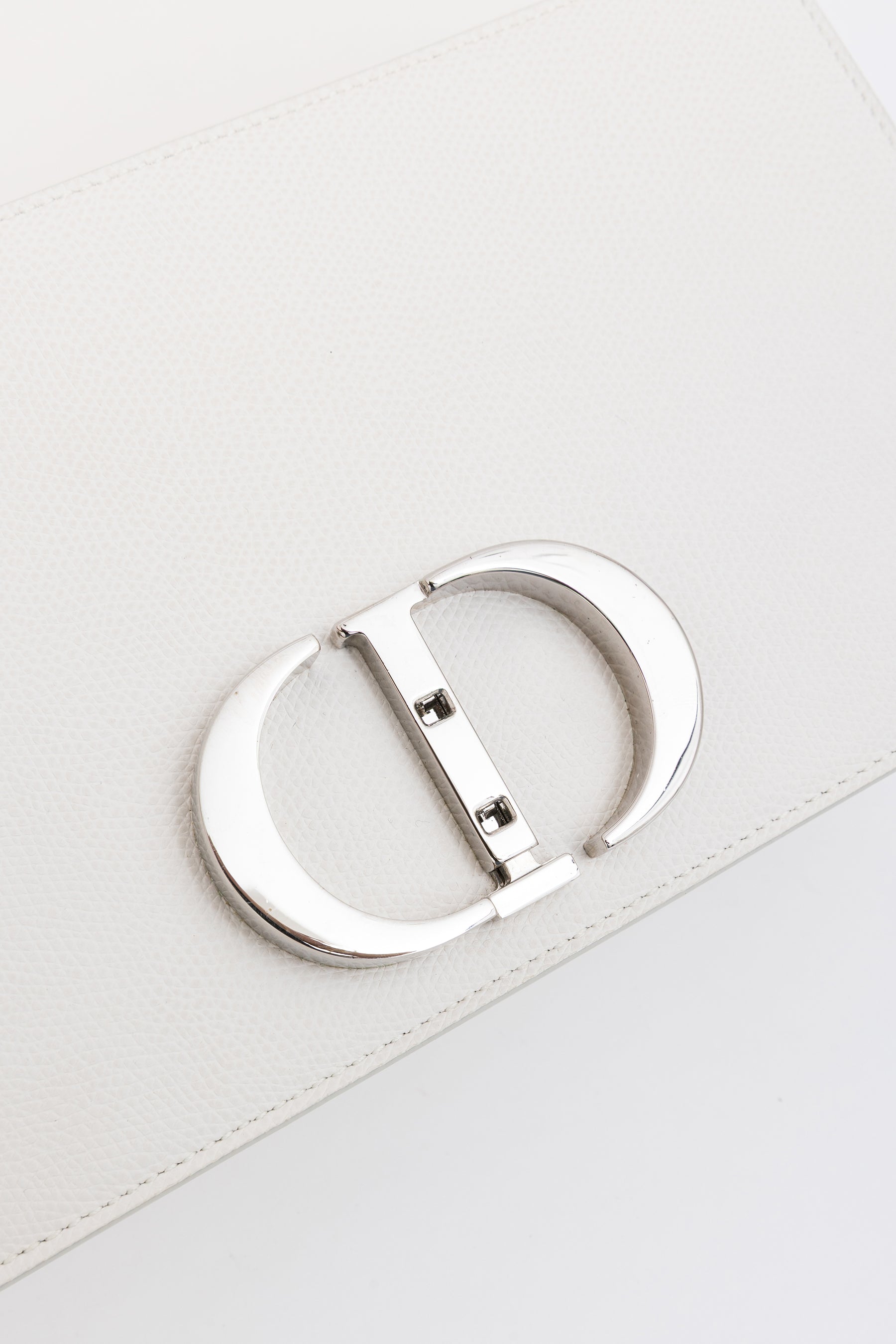 30 Montaigne Chain Flap Bag