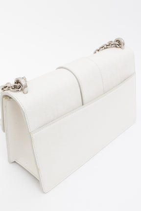 30 Montaigne Chain Flap Bag
