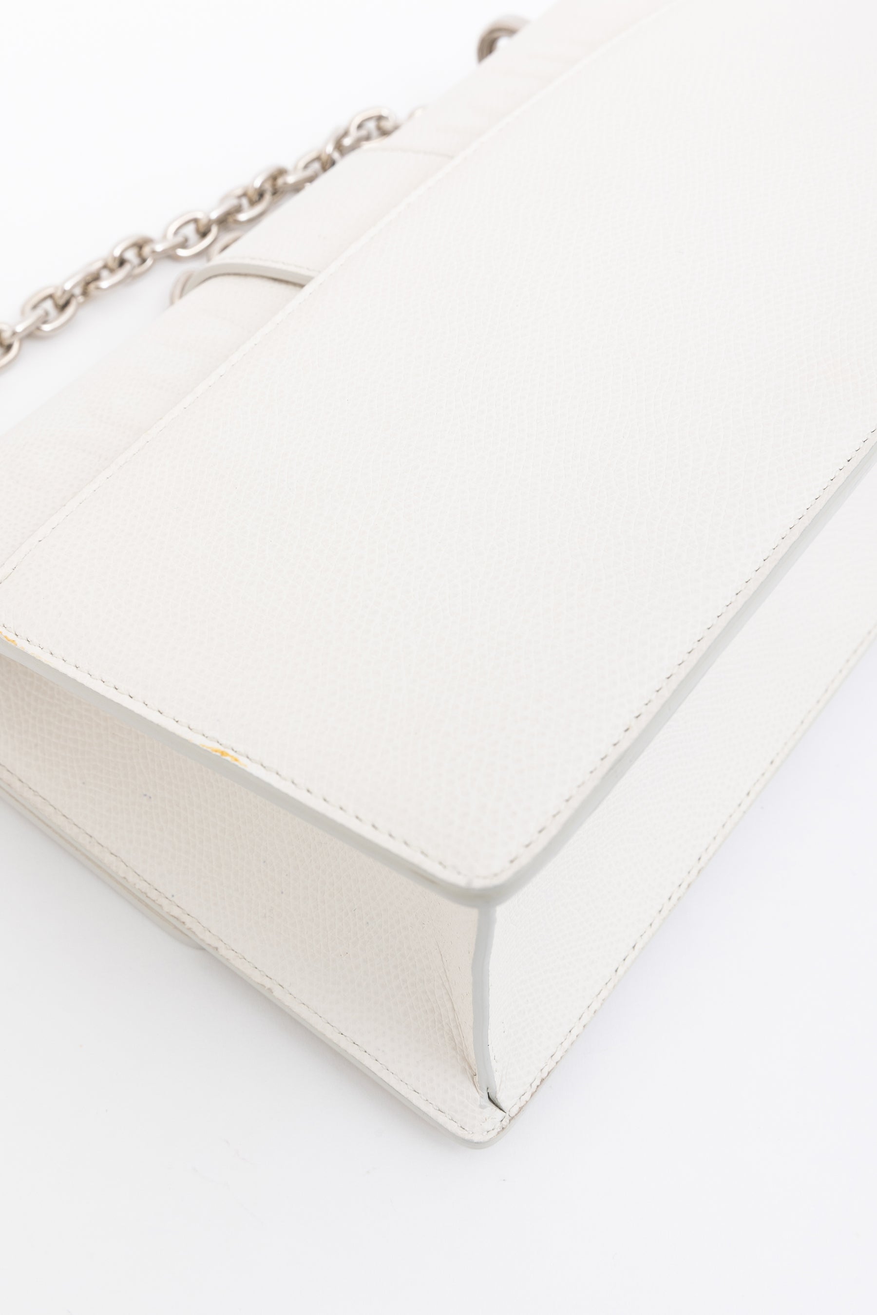 30 Montaigne Chain Flap Bag