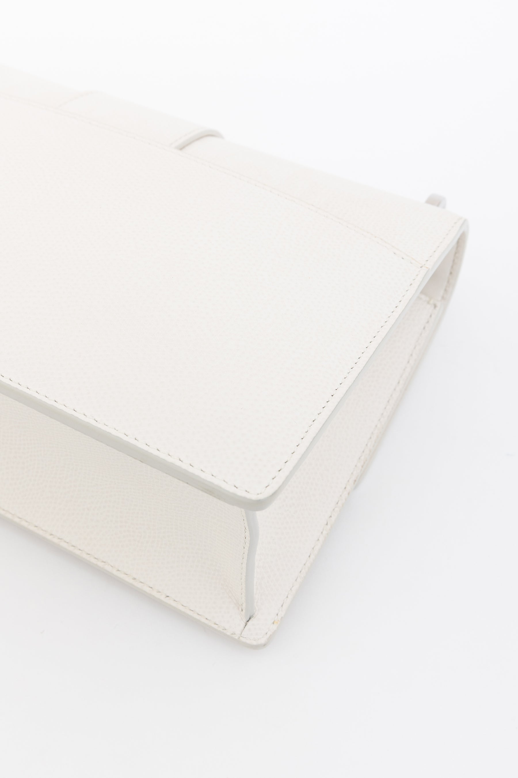 30 Montaigne Chain Flap Bag