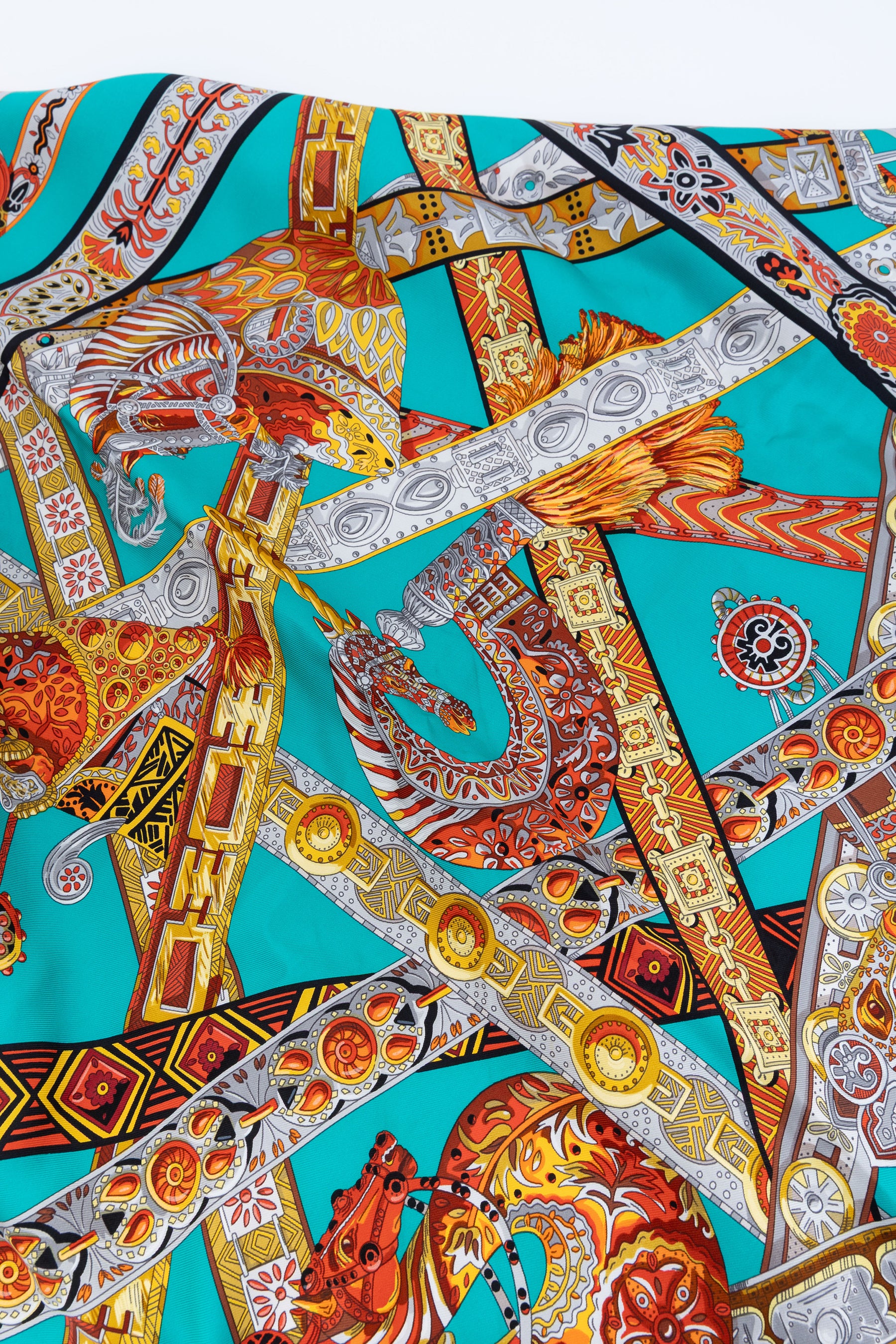 Le Songe De La Licorne Printed Silk Scarf