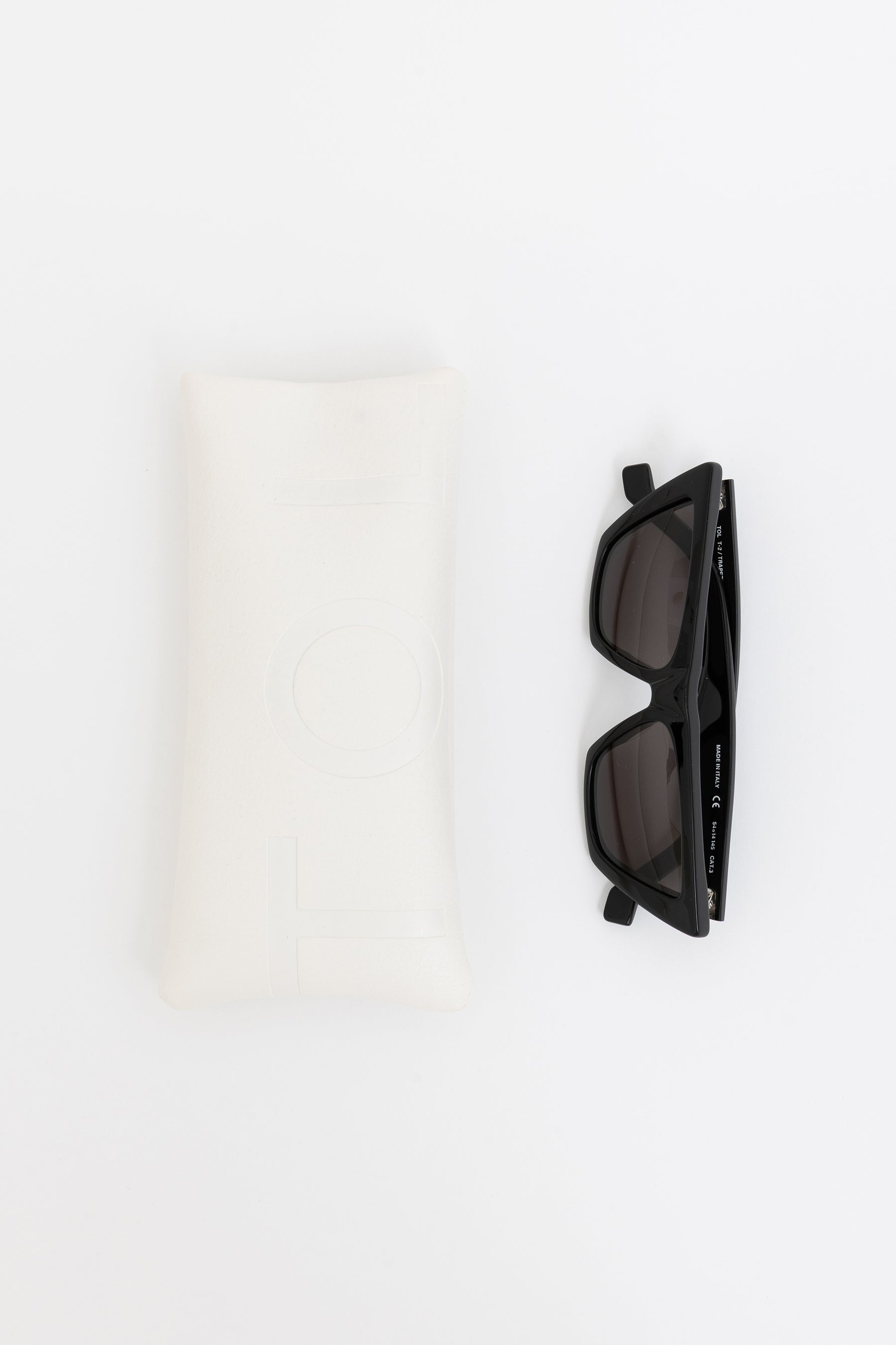 Trapezium Noir Cat Eye Sunglasses
