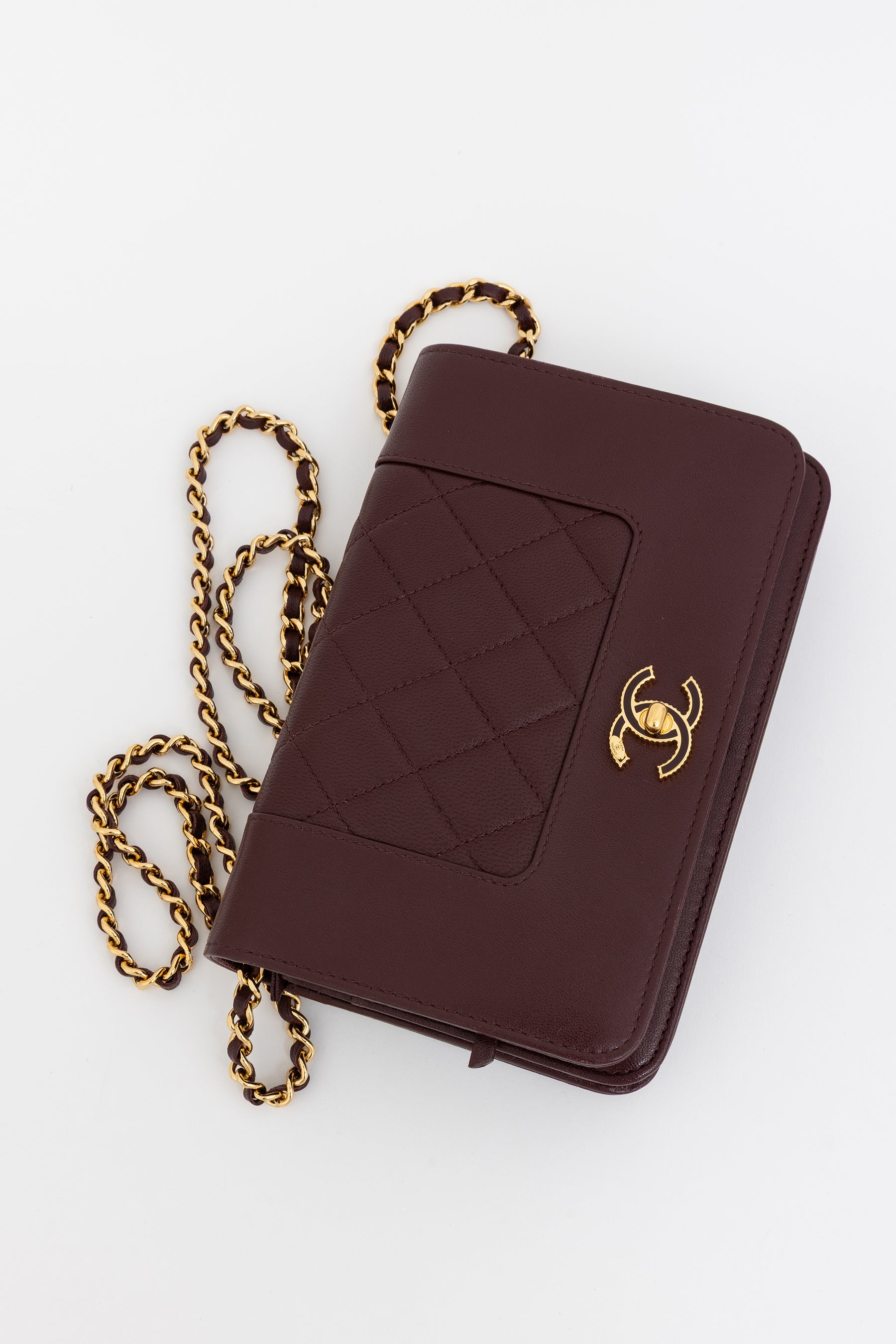 Mademoiselle Wallet on Chain