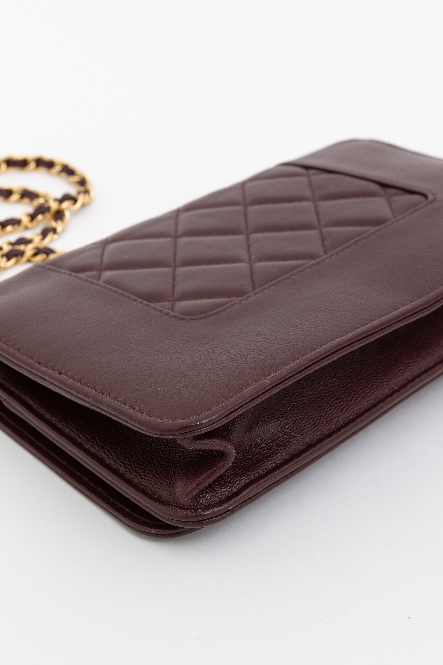 Mademoiselle Wallet on Chain