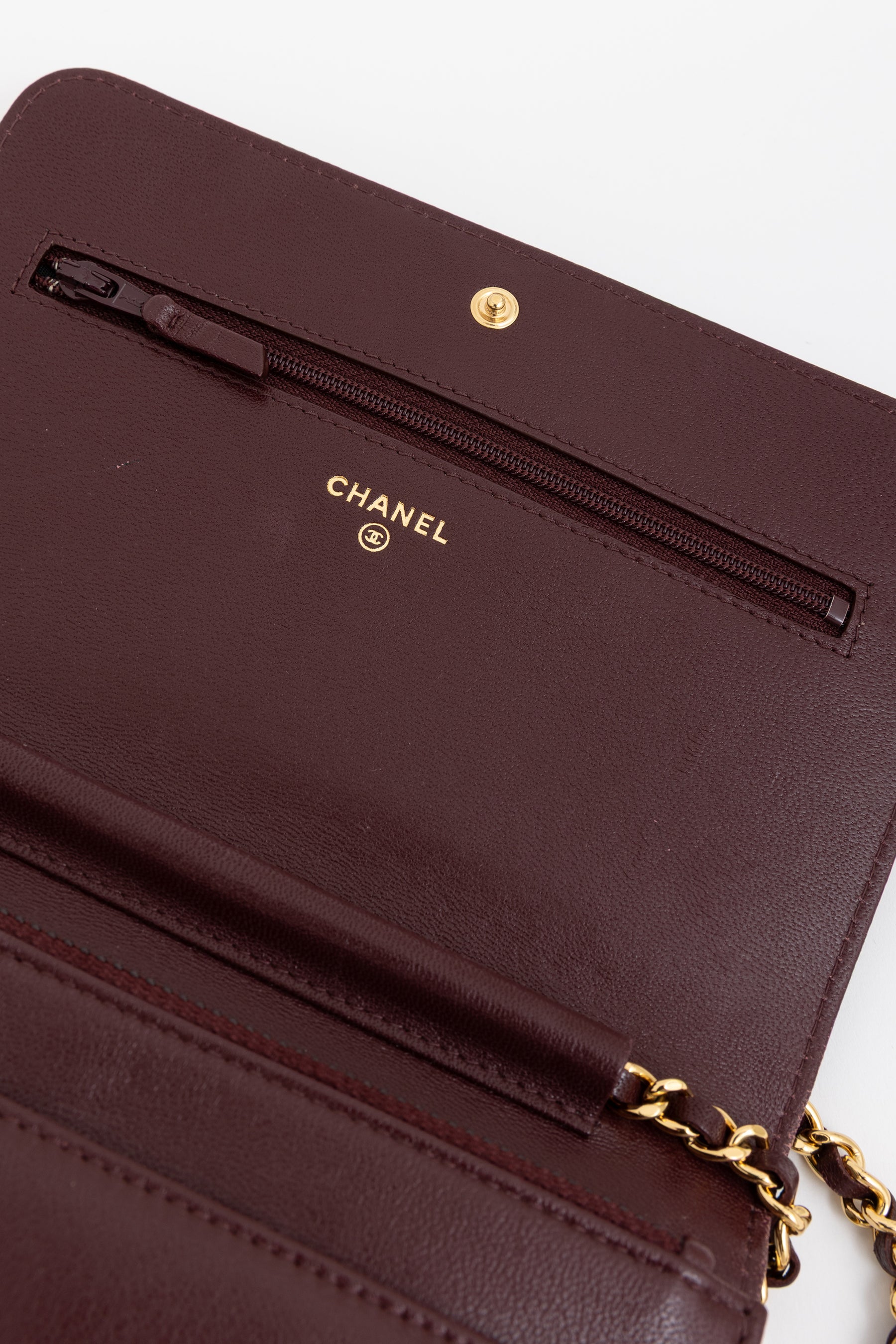 Mademoiselle Wallet on Chain