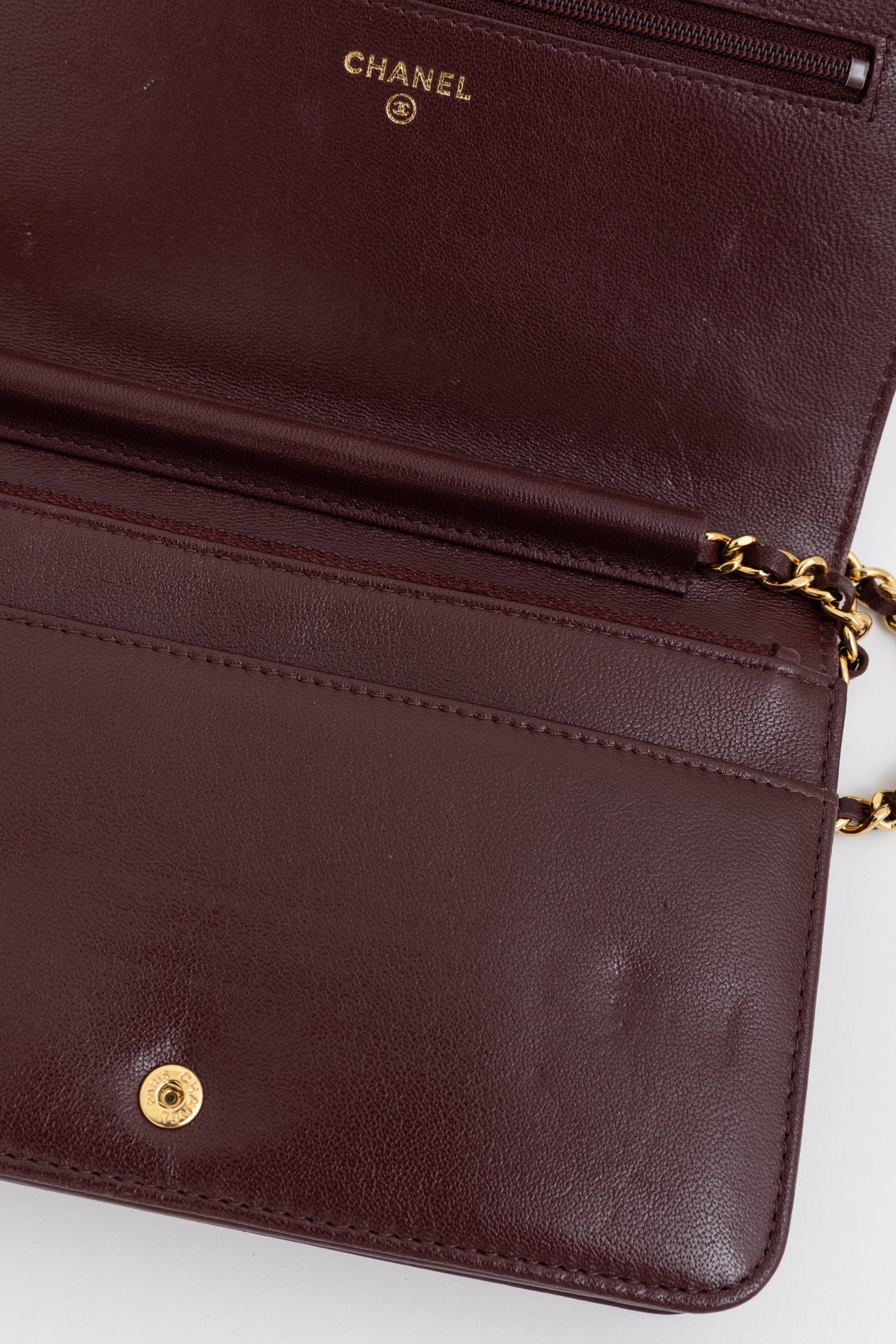 Mademoiselle Wallet on Chain