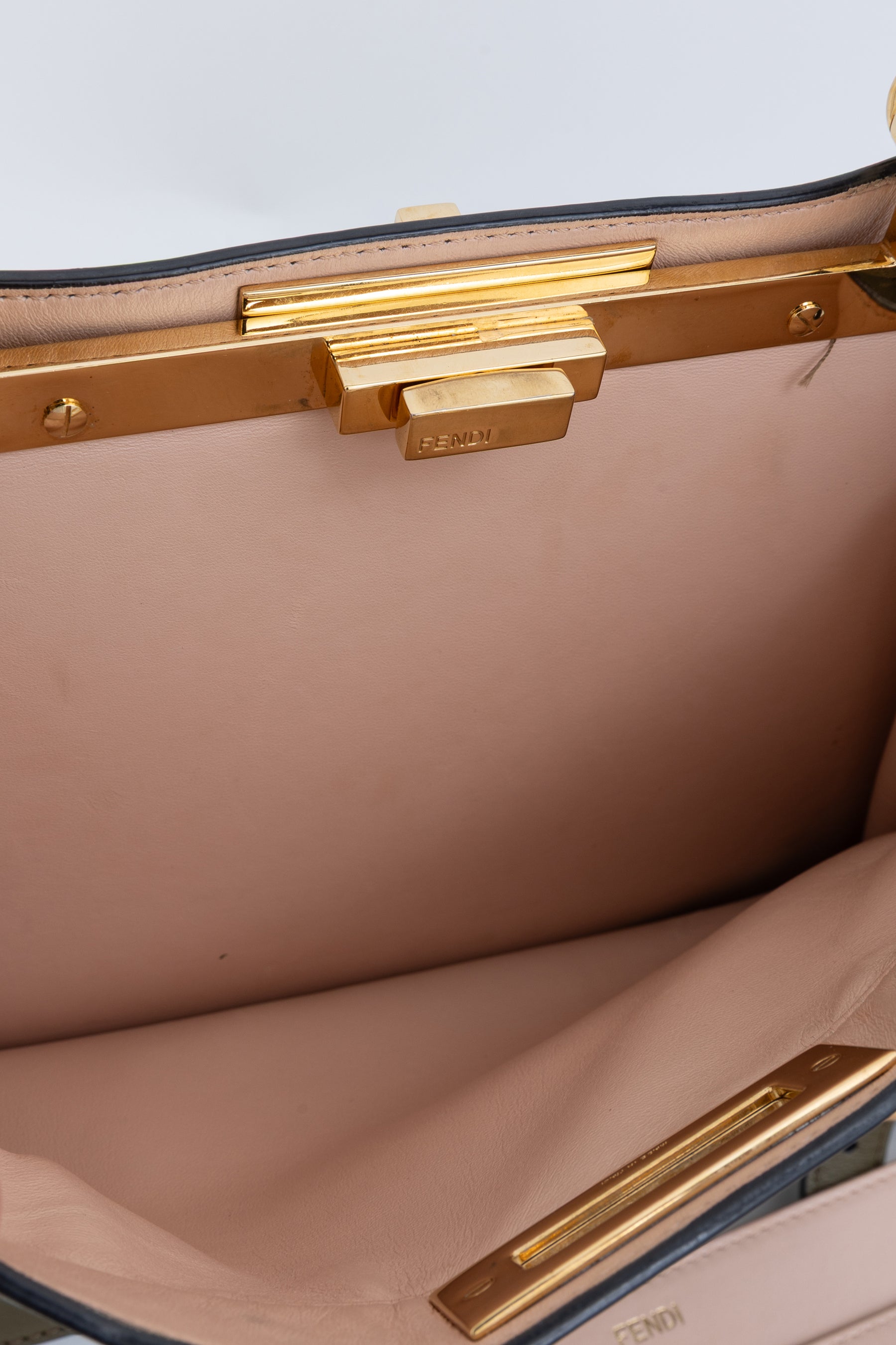 Peekaboo ISeeU Medium Bag