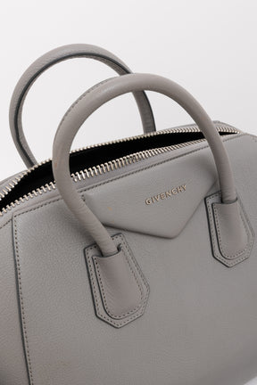 Medium Antigona Tote