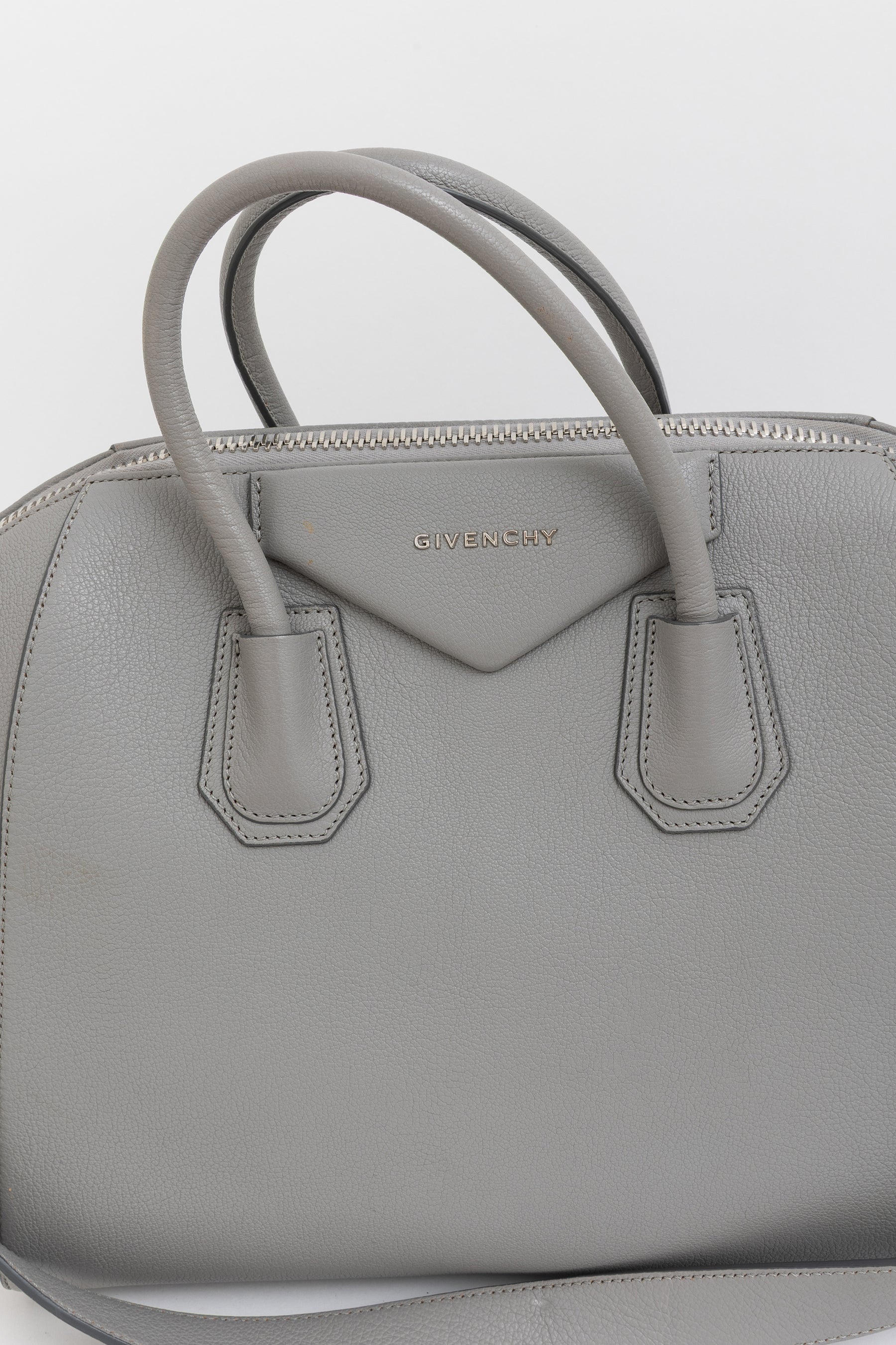 Medium Antigona Tote
