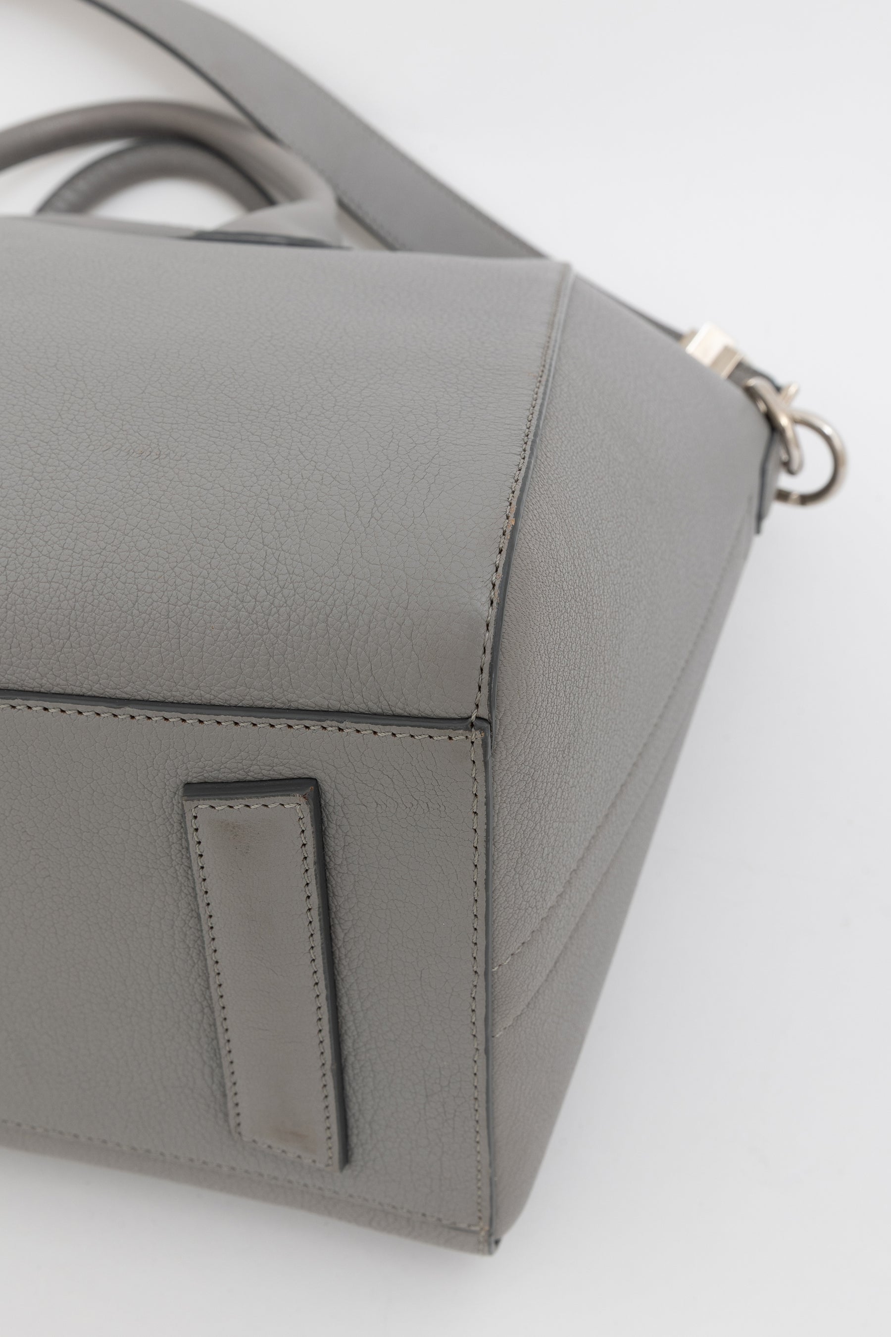 Medium Antigona Tote