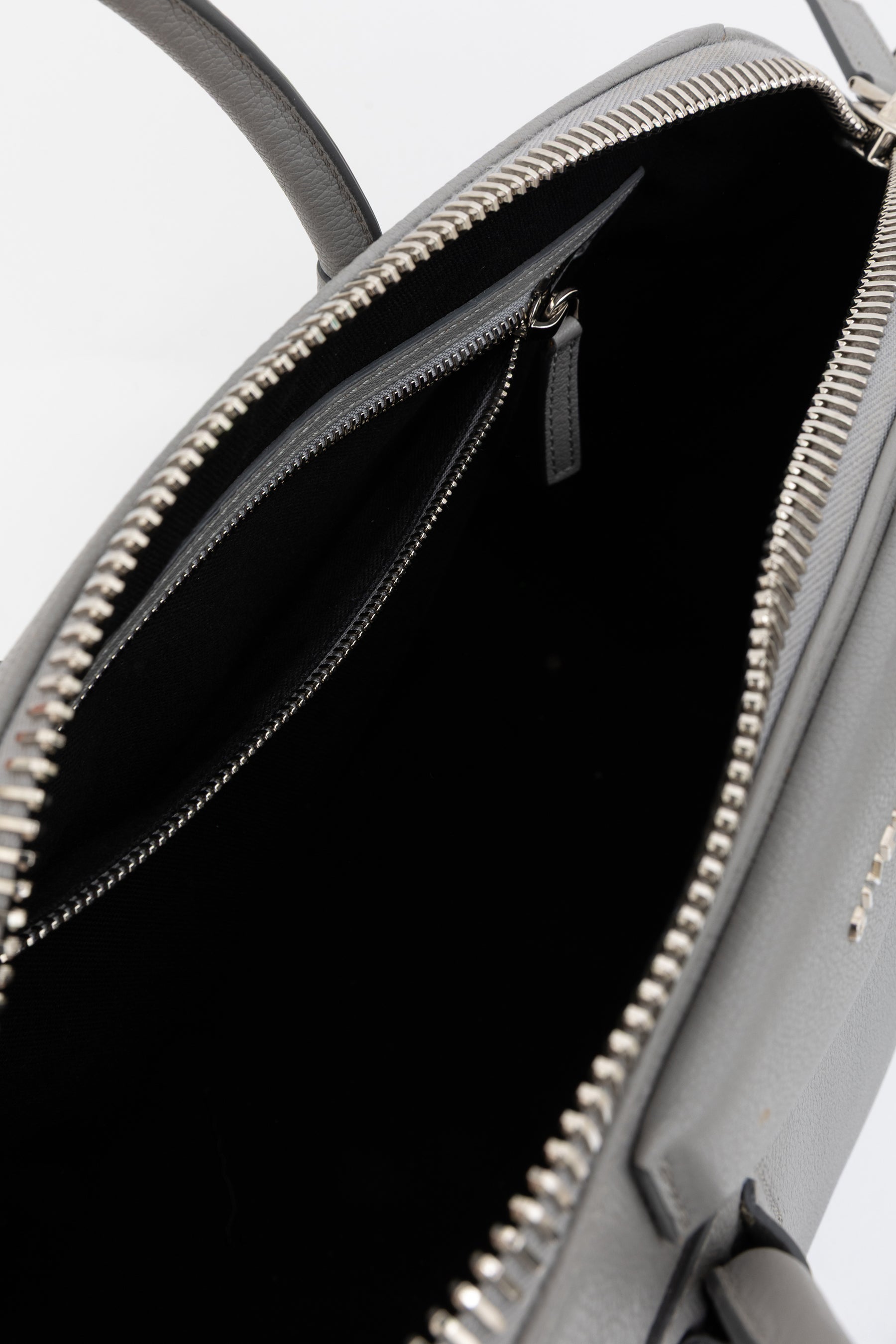 Medium Antigona Tote