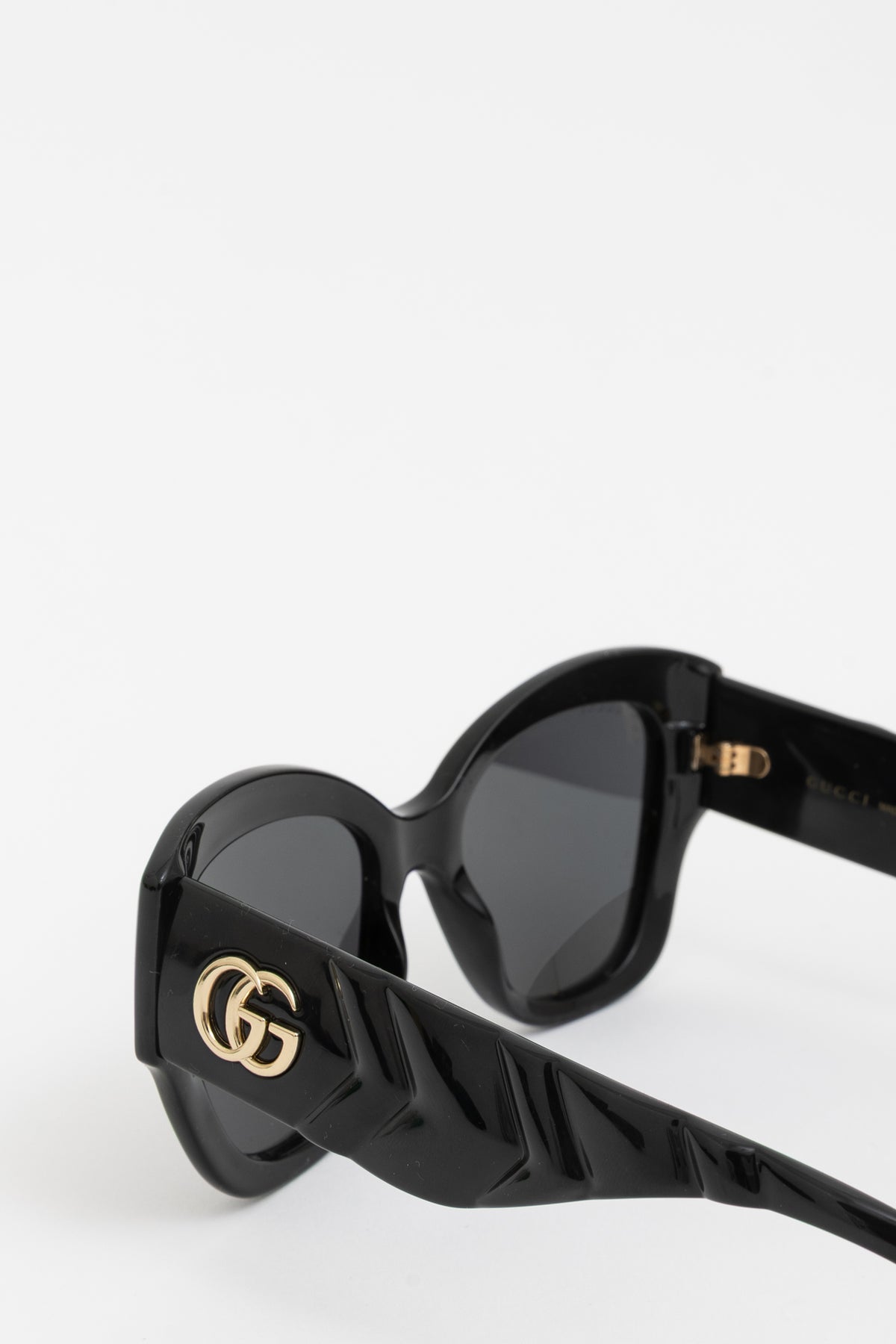 Oversized-Frame Cat Eye Sunglasses