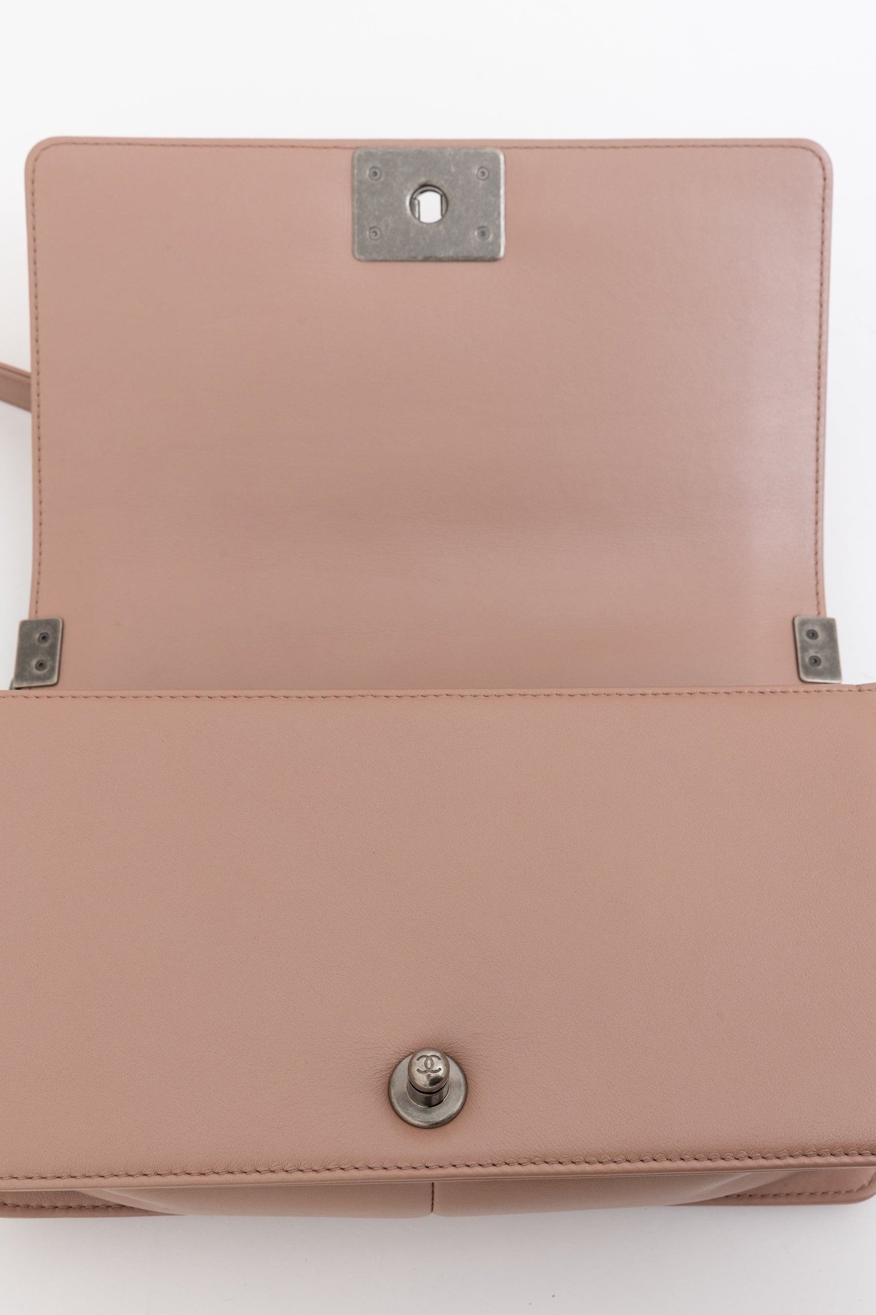 Diamond Quilted Medium Boy Bag