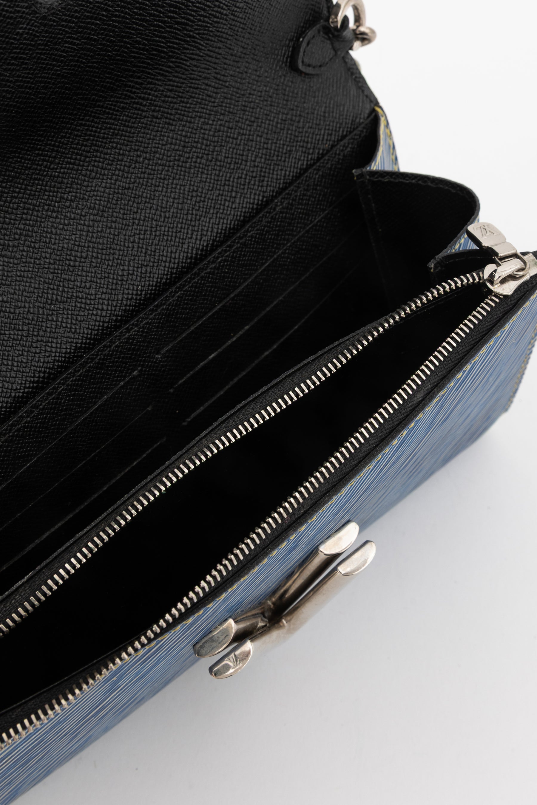 Epi Portefeuille Twist Wallet on Chain