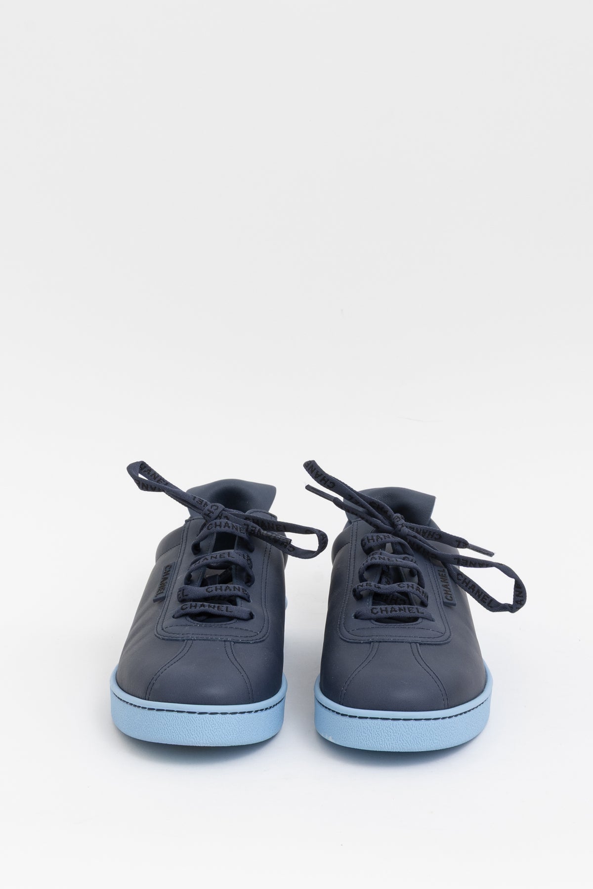 Weekender Logo Sneakers