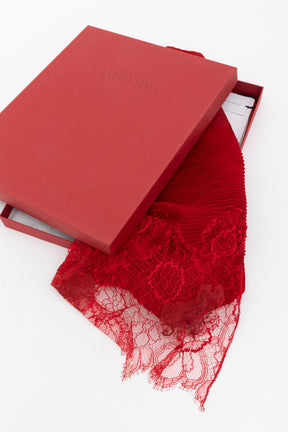 Pleated Lace Trim Scarf