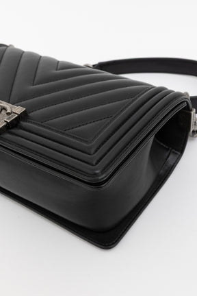 Chevron Quilted Medium Boy Bag
