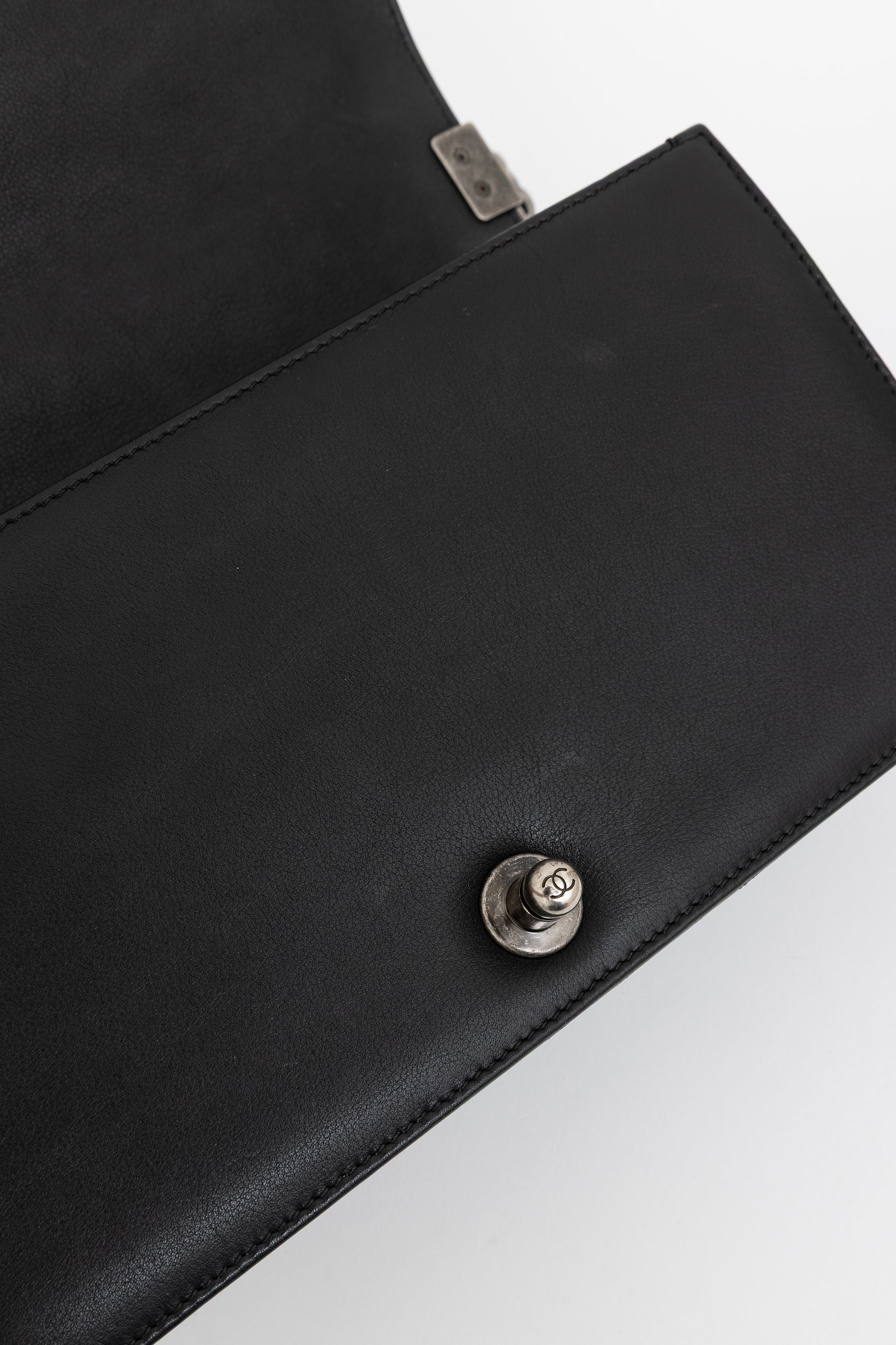 Chevron Quilted Medium Boy Bag