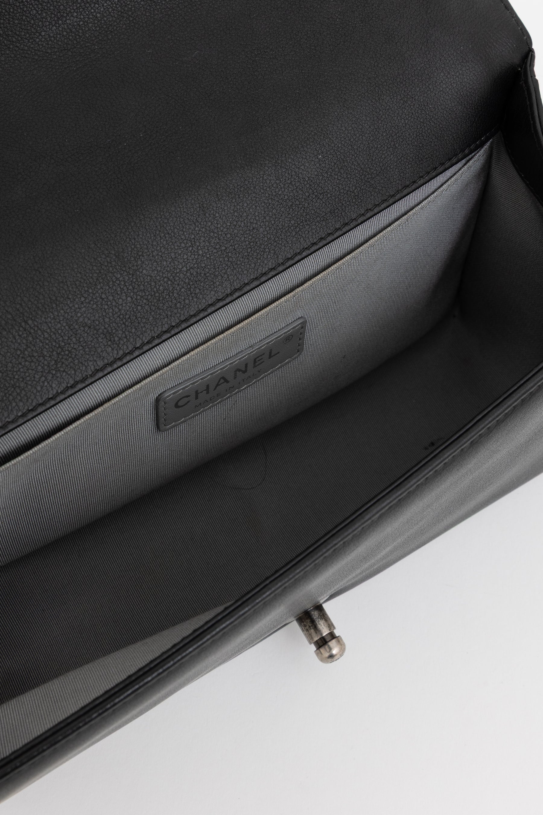 Chevron Quilted Medium Boy Bag