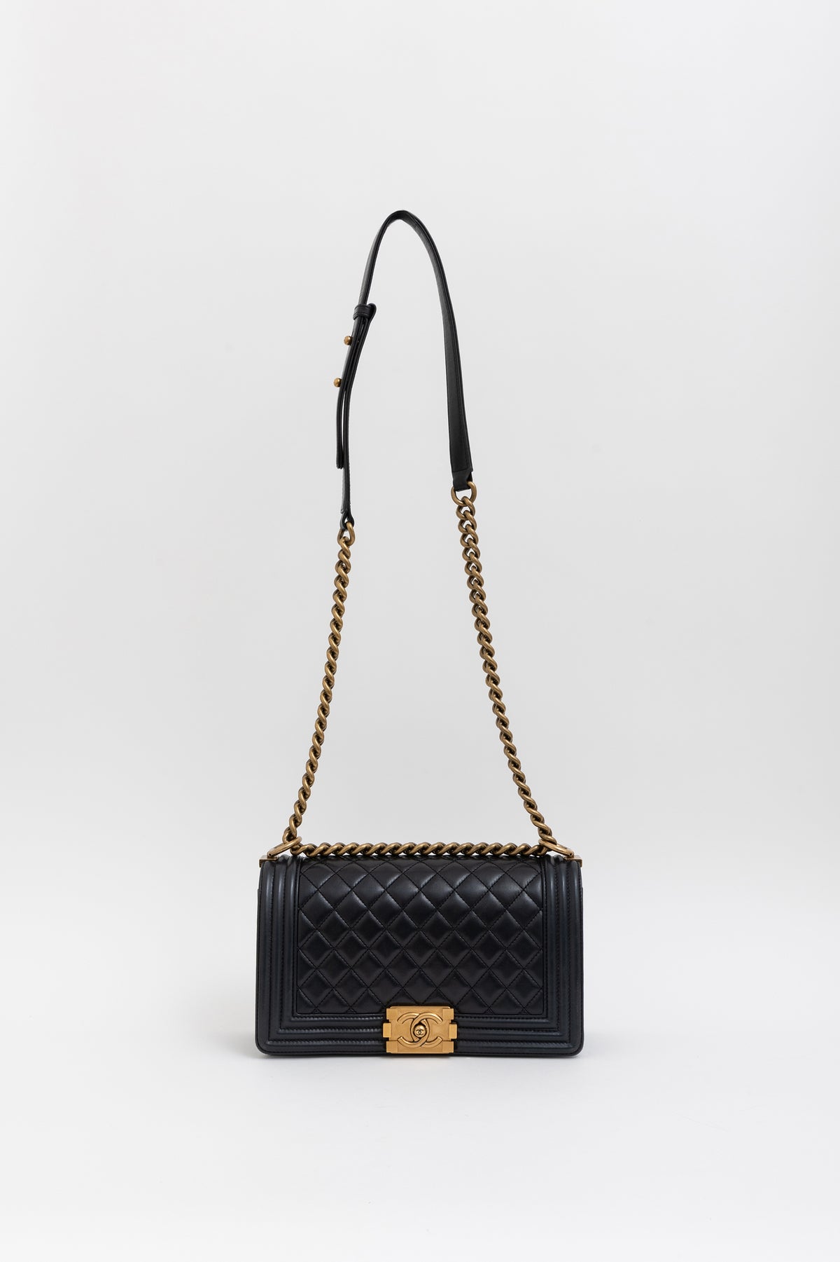 Diamond Quilted Medium Boy Bag