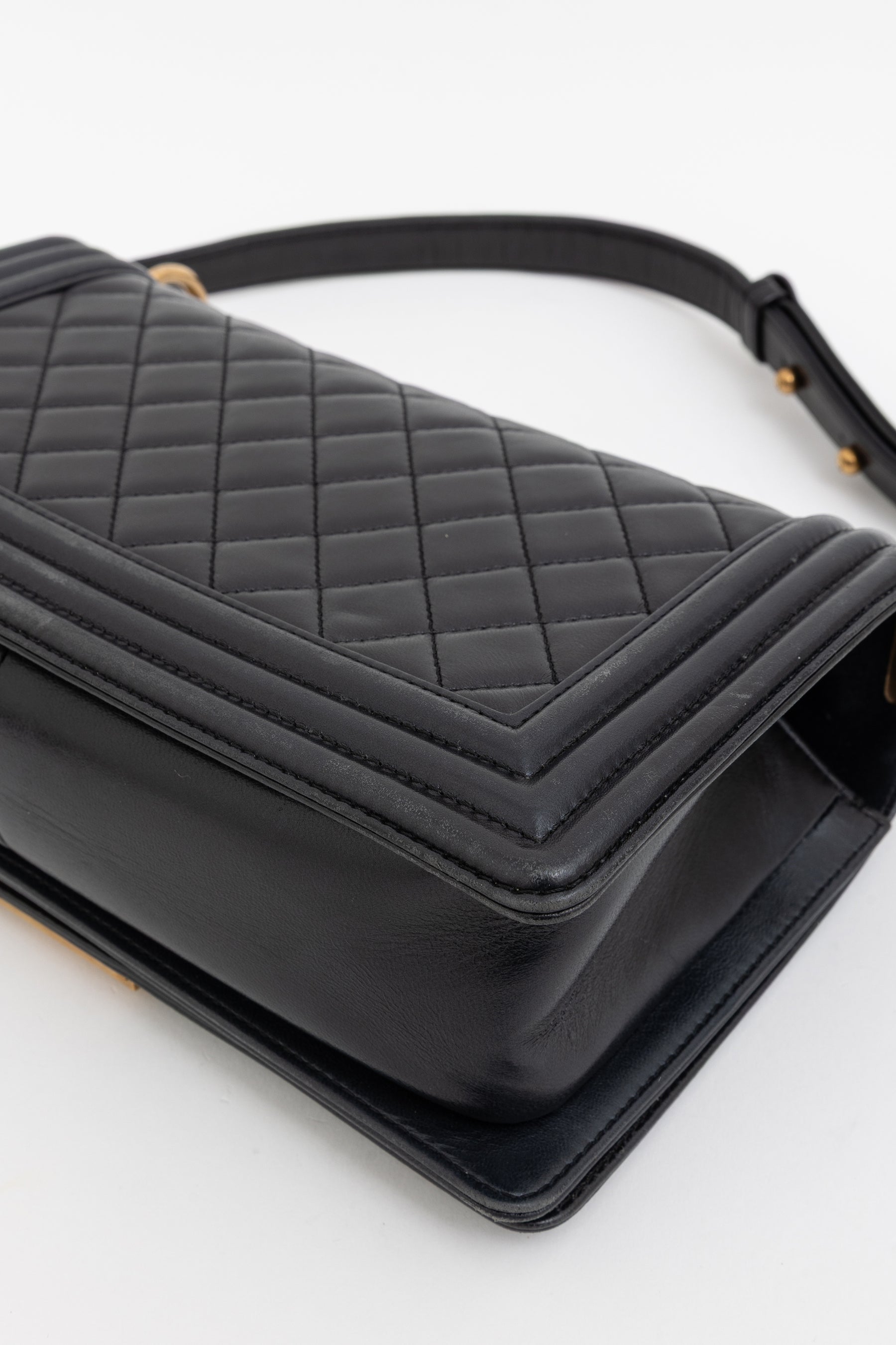 Diamond Quilted Medium Boy Bag