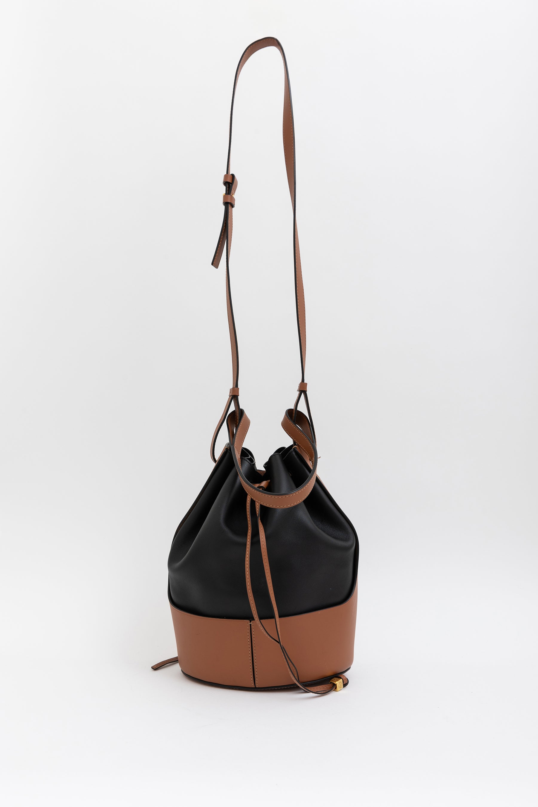 Balloon Bucket Bag