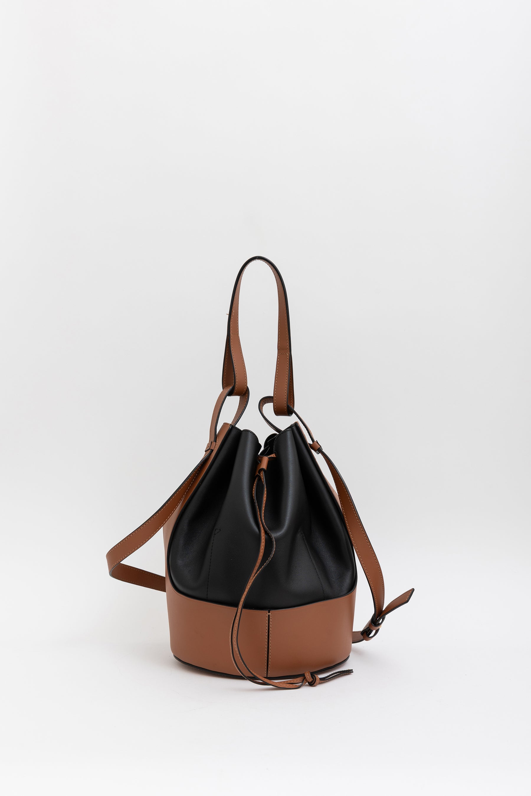 Balloon Bucket Bag