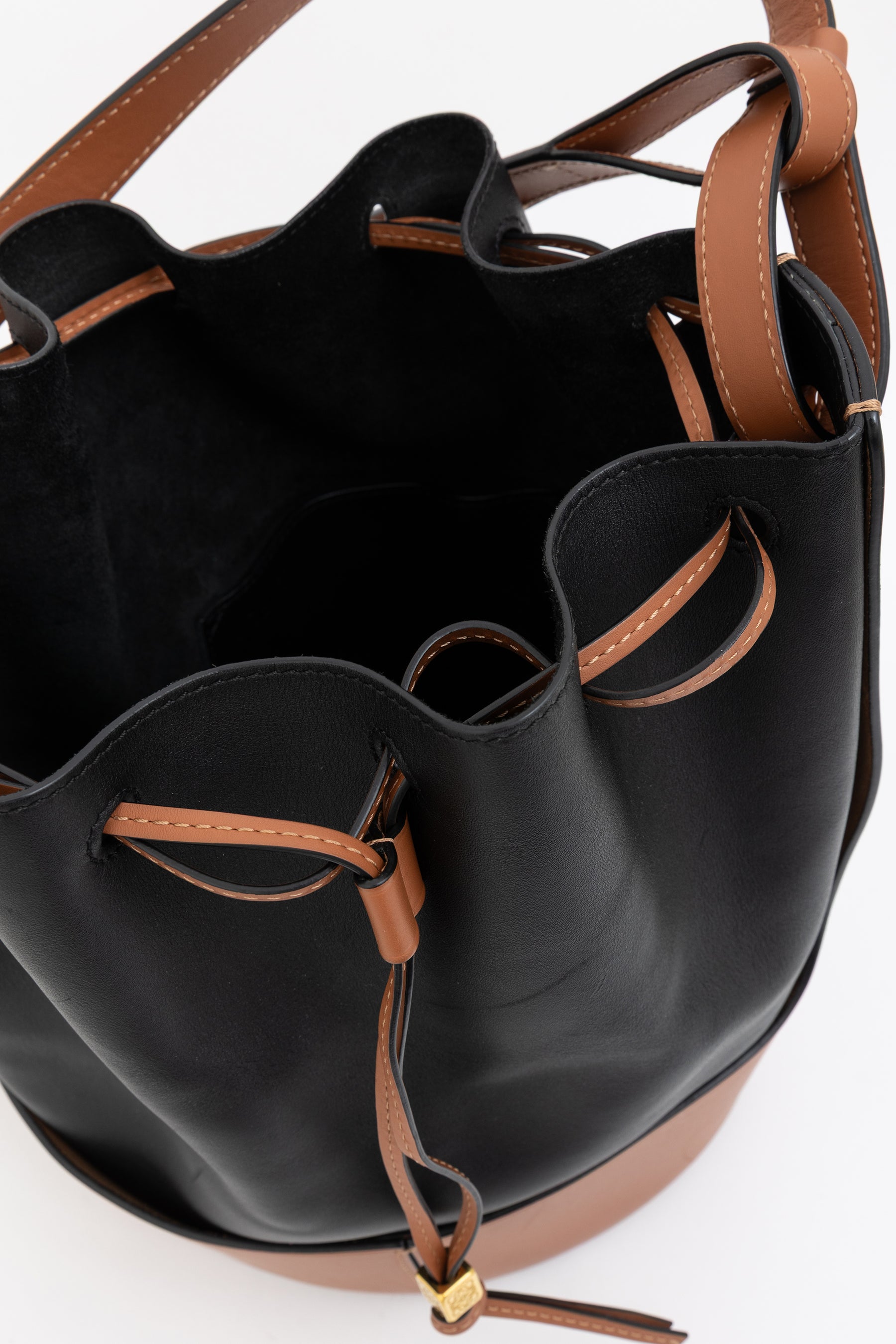 Balloon Bucket Bag