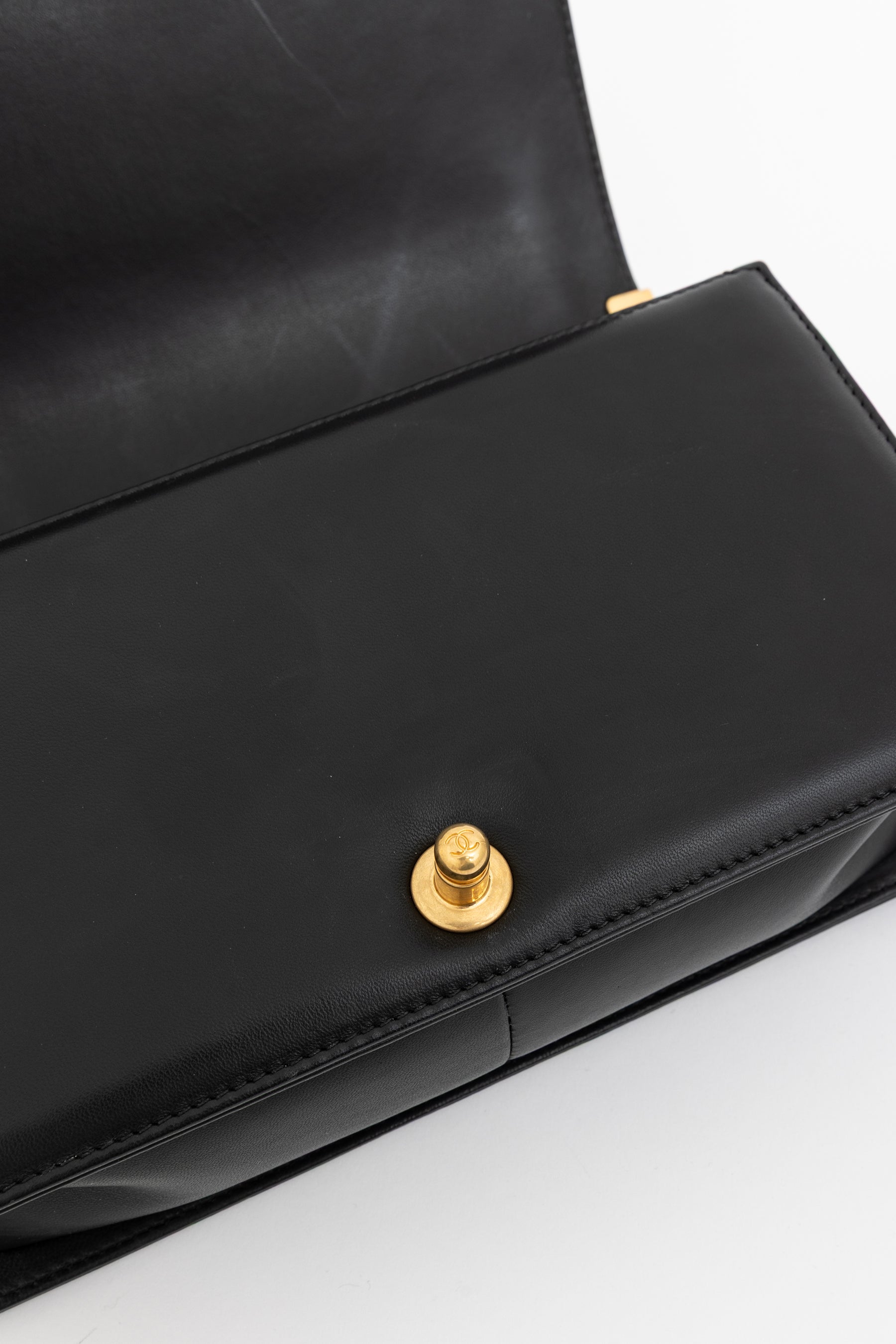 Diamond Quilted Medium Boy Bag