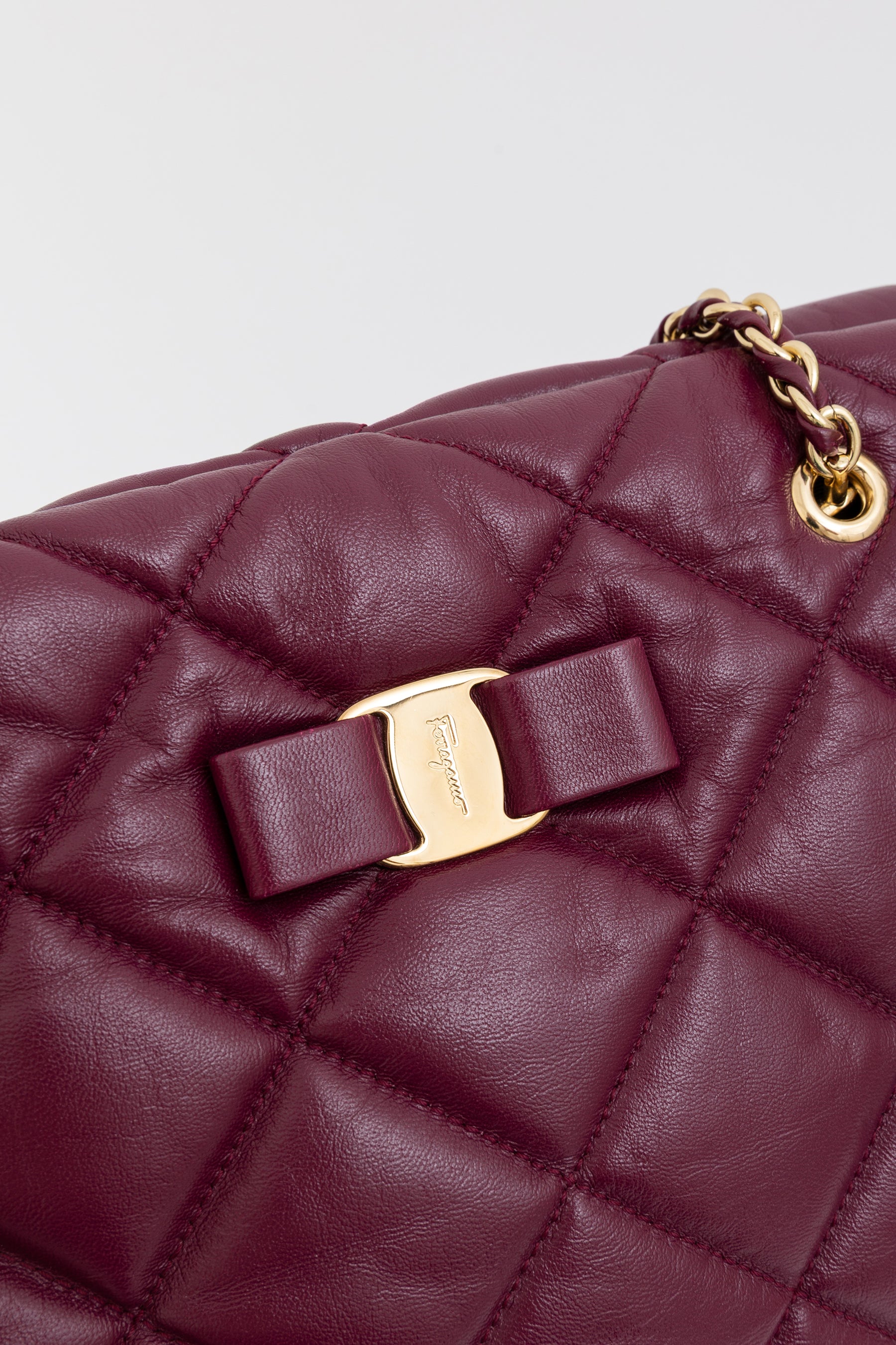 Vara Ribbon Chain Tote Bag