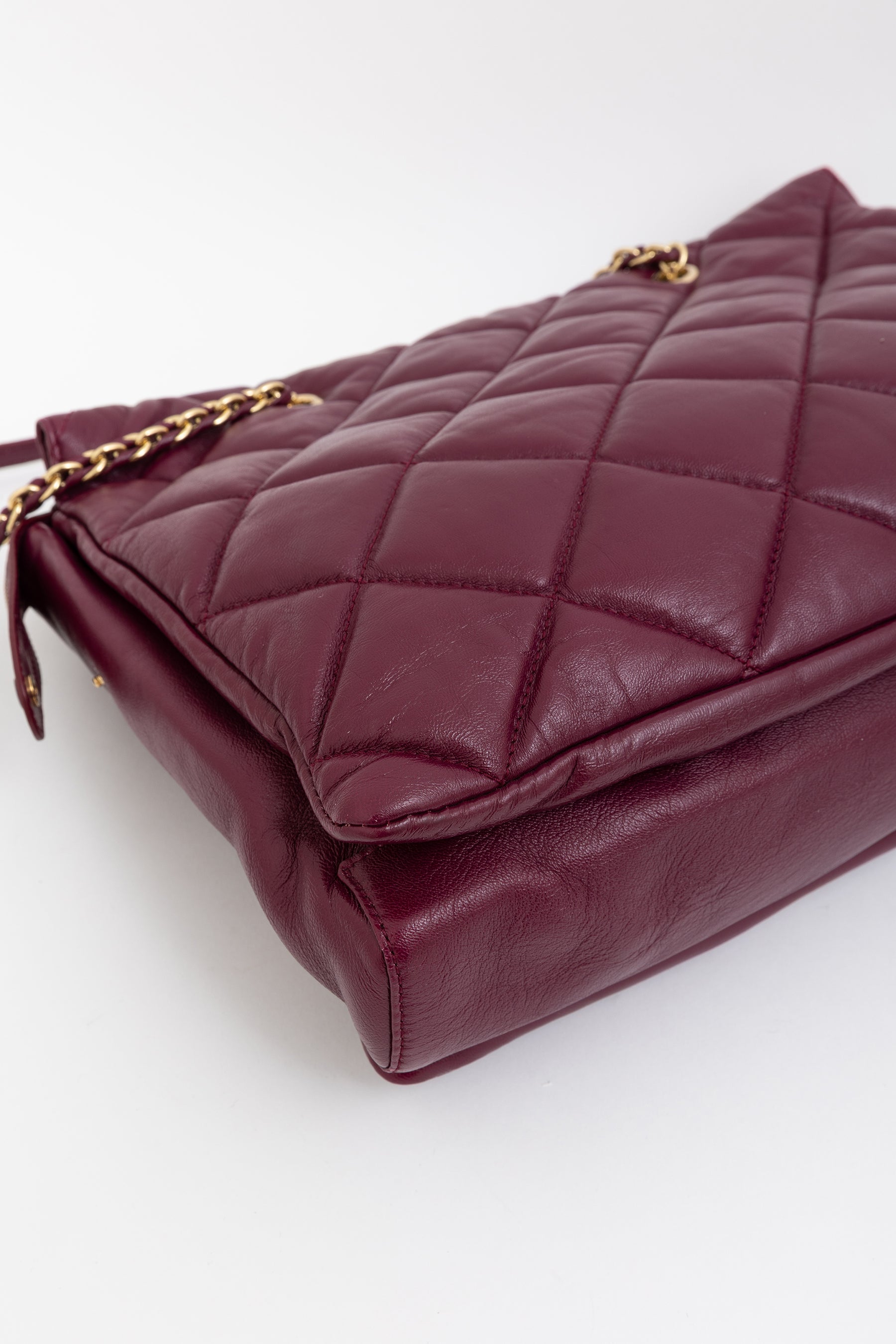 Vara Ribbon Chain Tote Bag